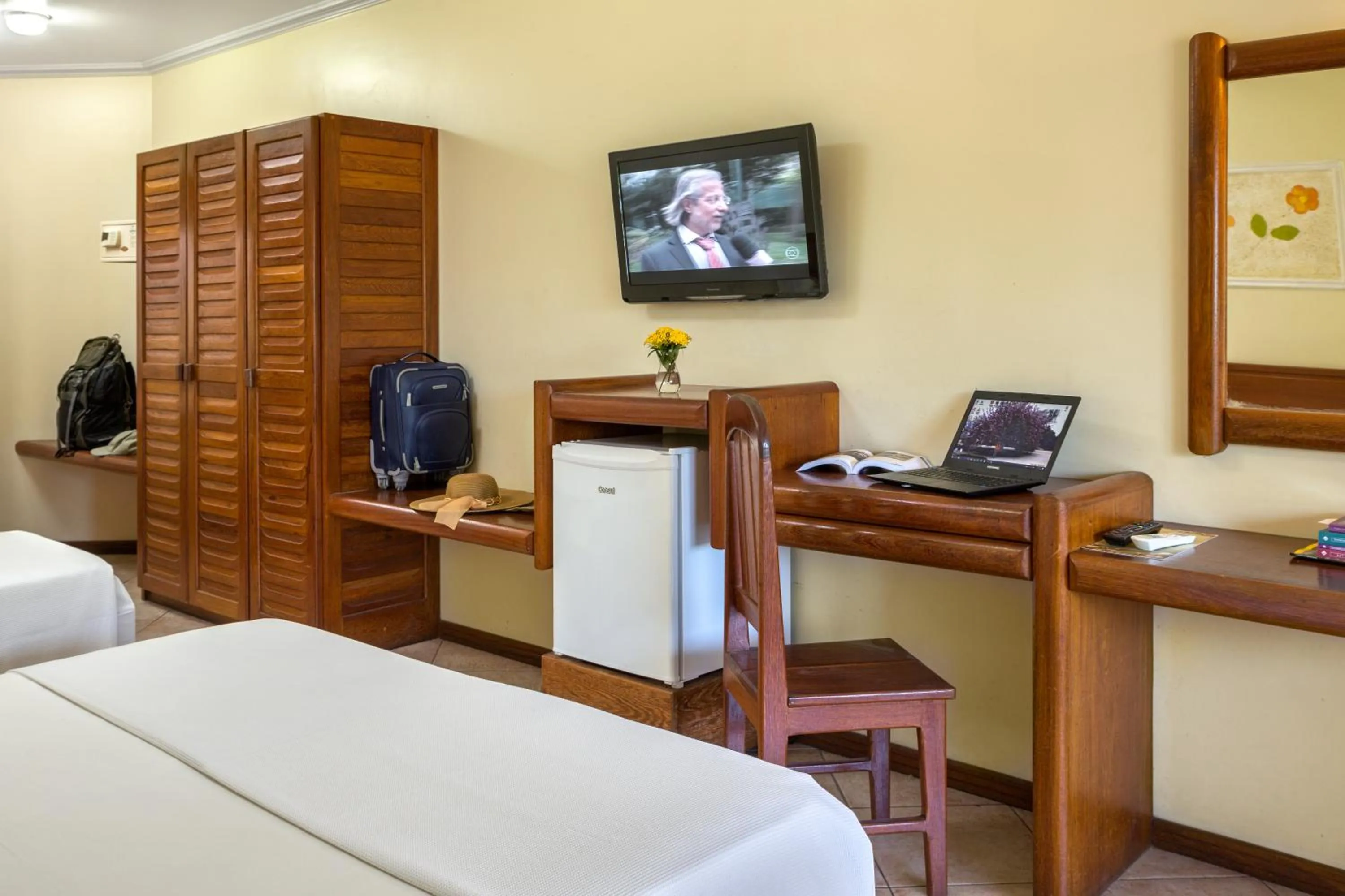 Bedroom, Bed in Porto Cálem Praia Hotel