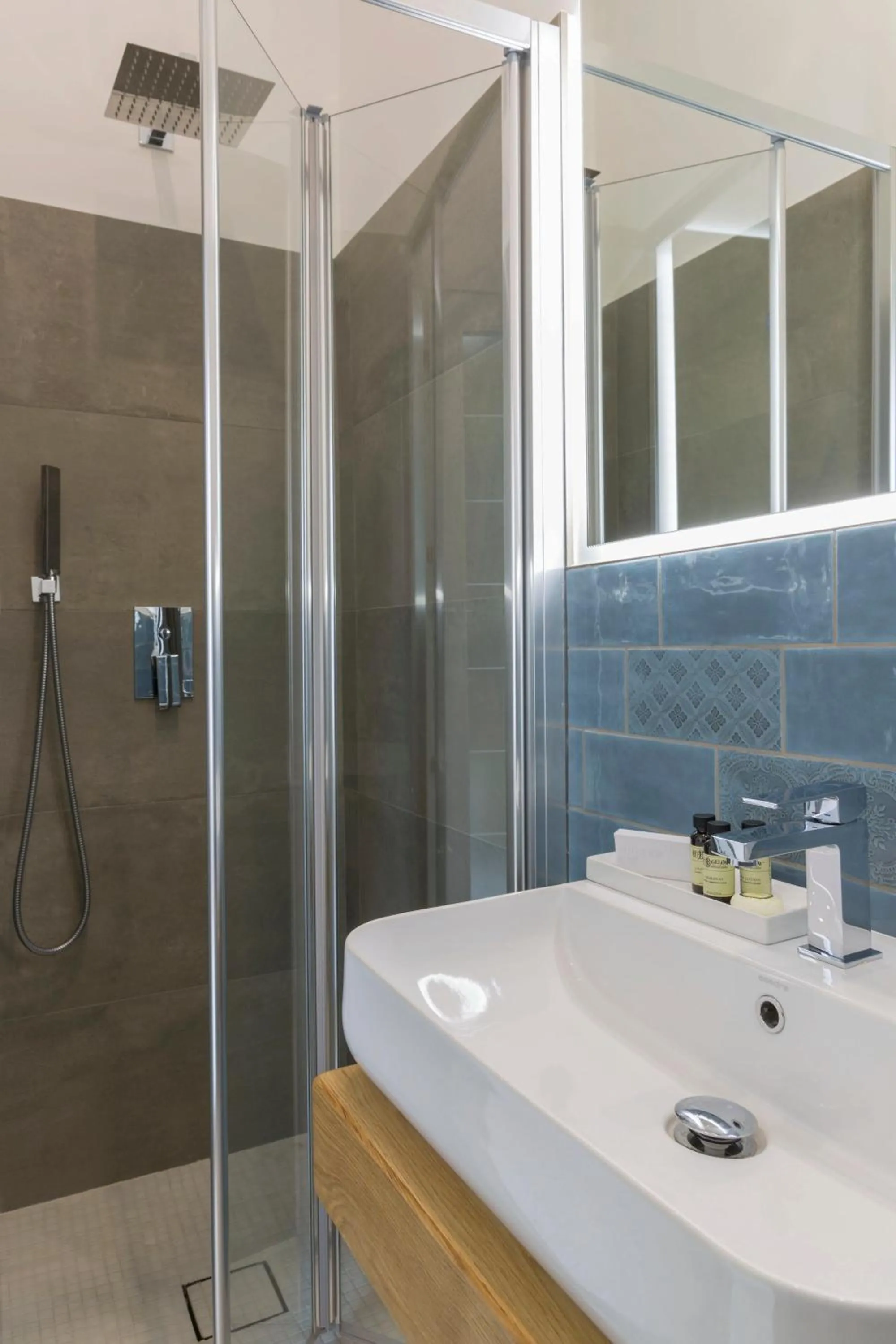Bathroom in Townhouse Tropea