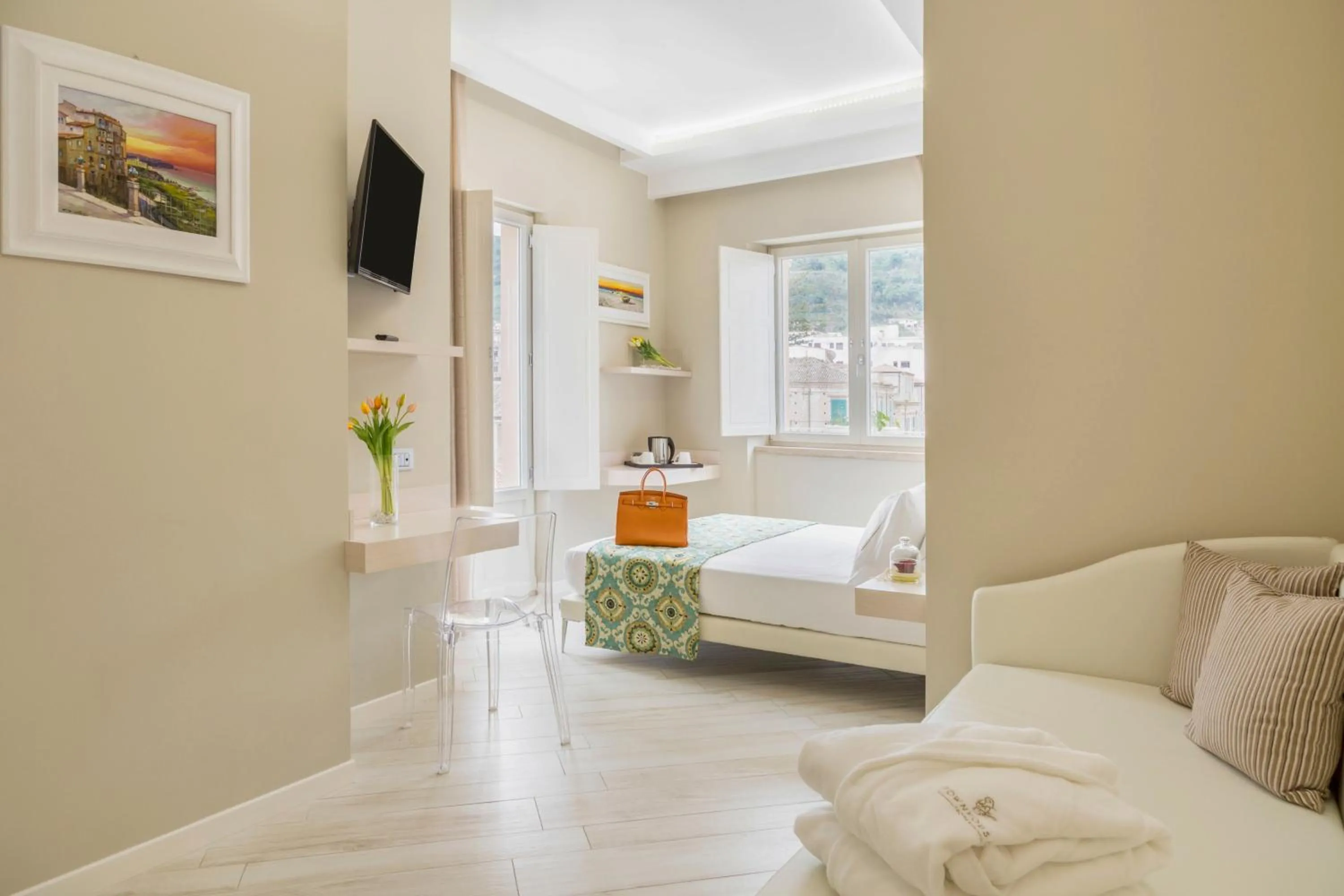 Bed in Townhouse Tropea