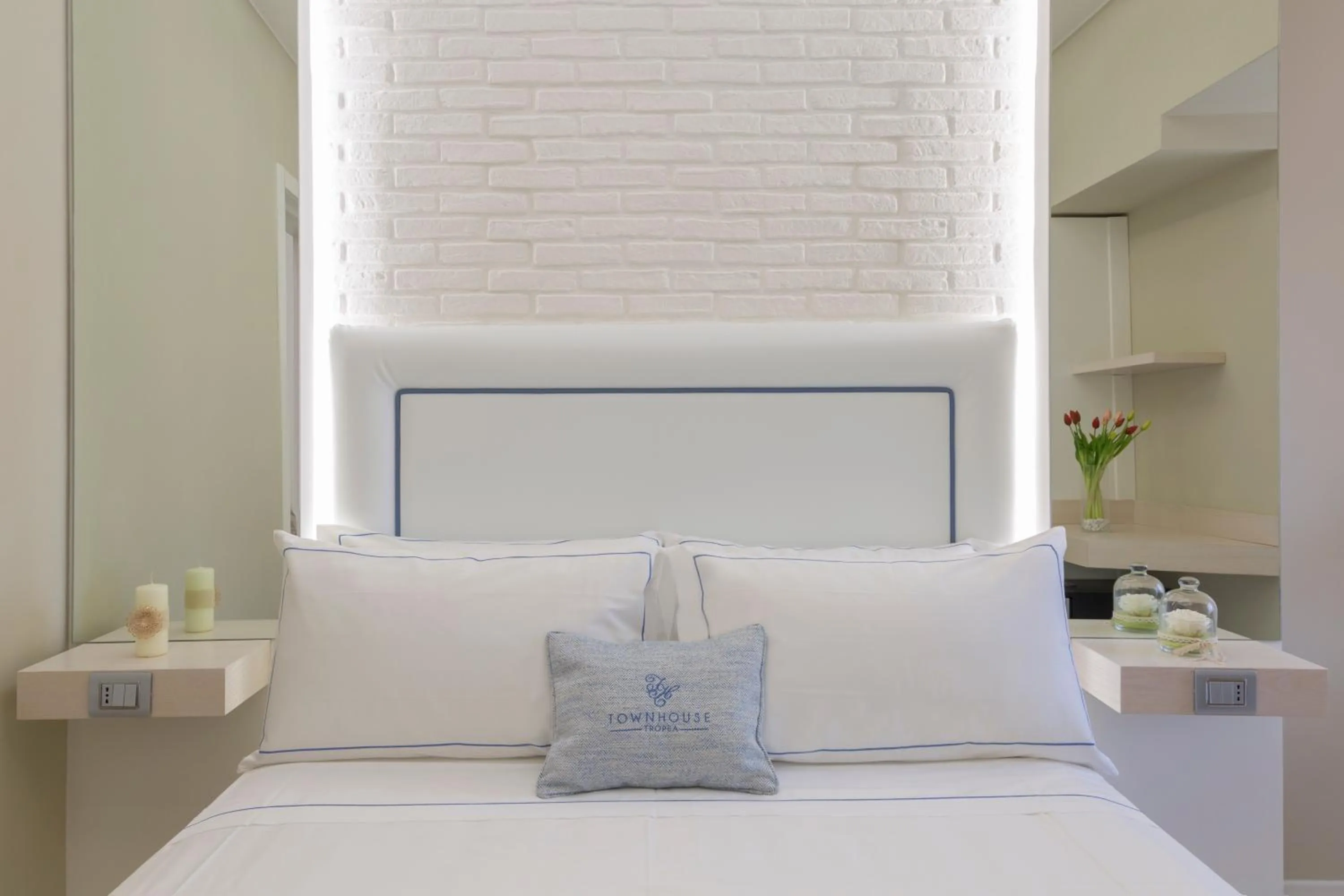 Bed in Townhouse Tropea