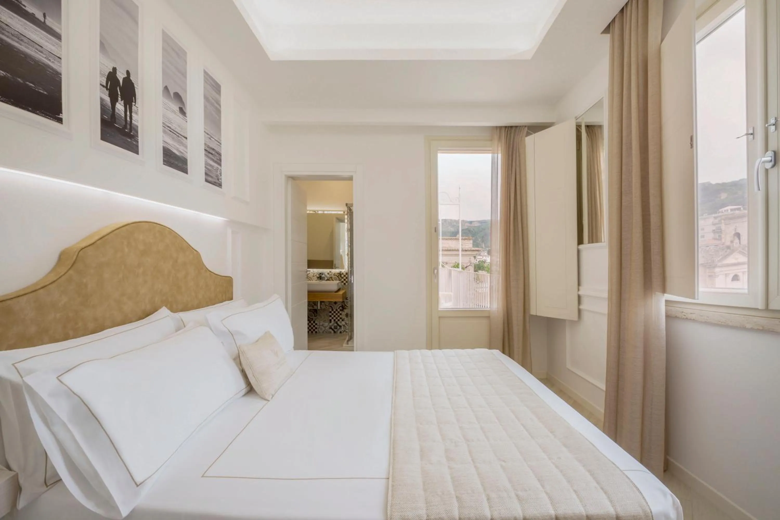 Bed in Townhouse Tropea