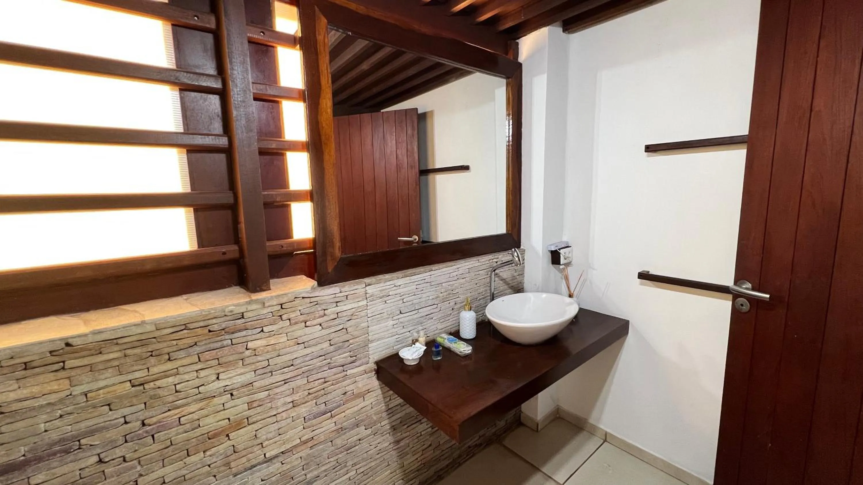 Toilet in Pipa Panorama Aparthotel