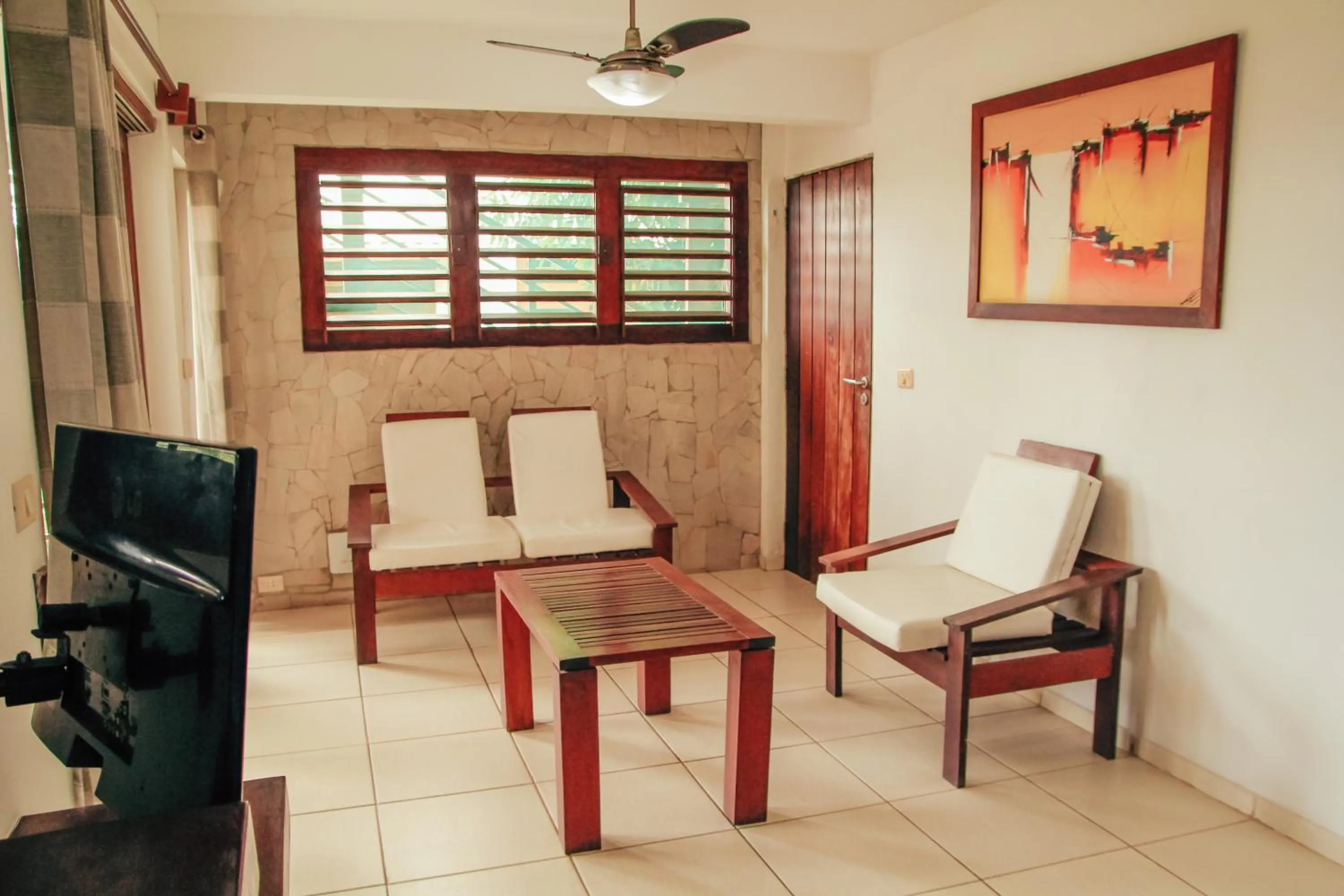 TV and multimedia in Pipa Panorama Aparthotel