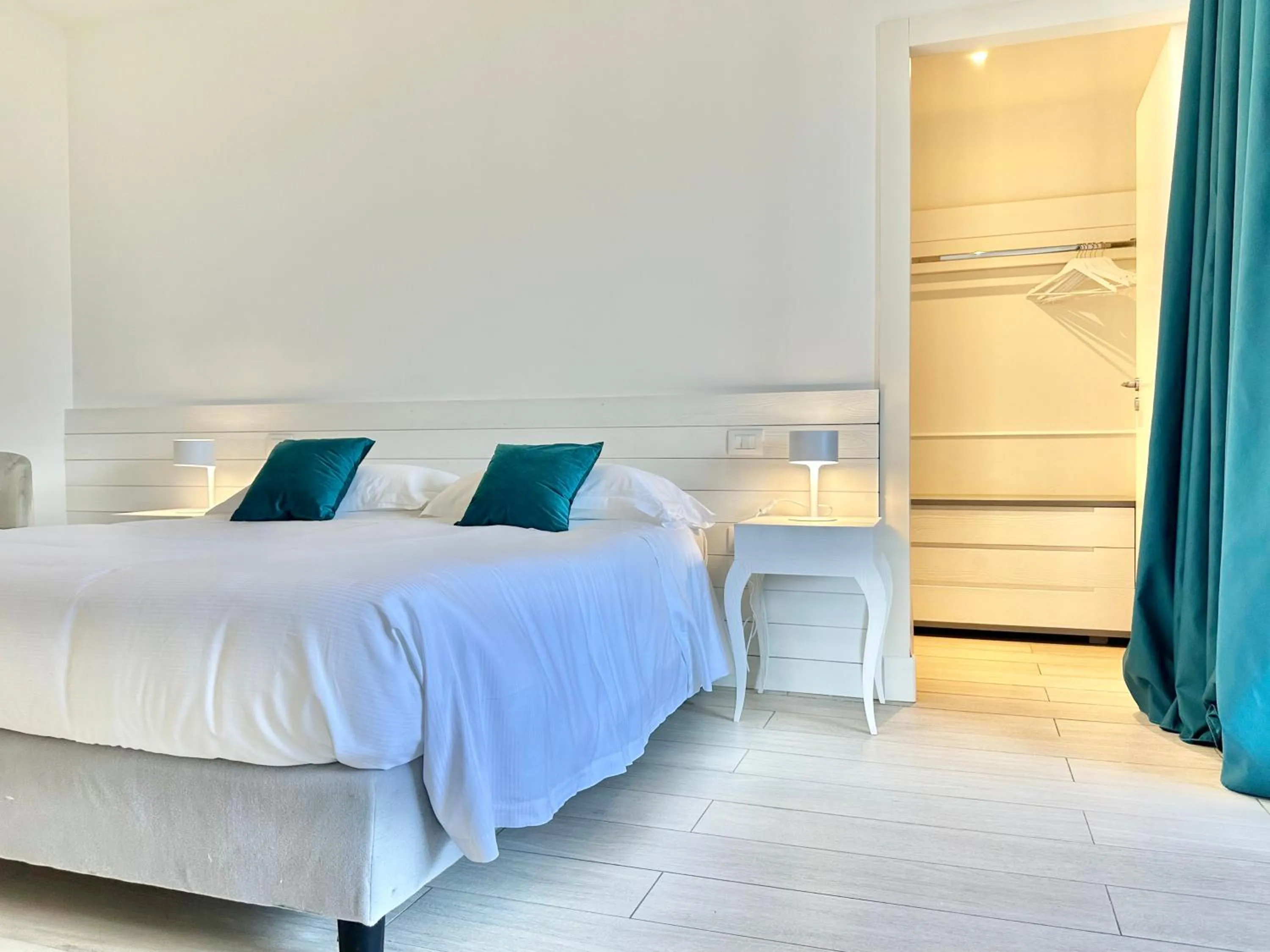 Bed in Isola Bella Infinity Suites