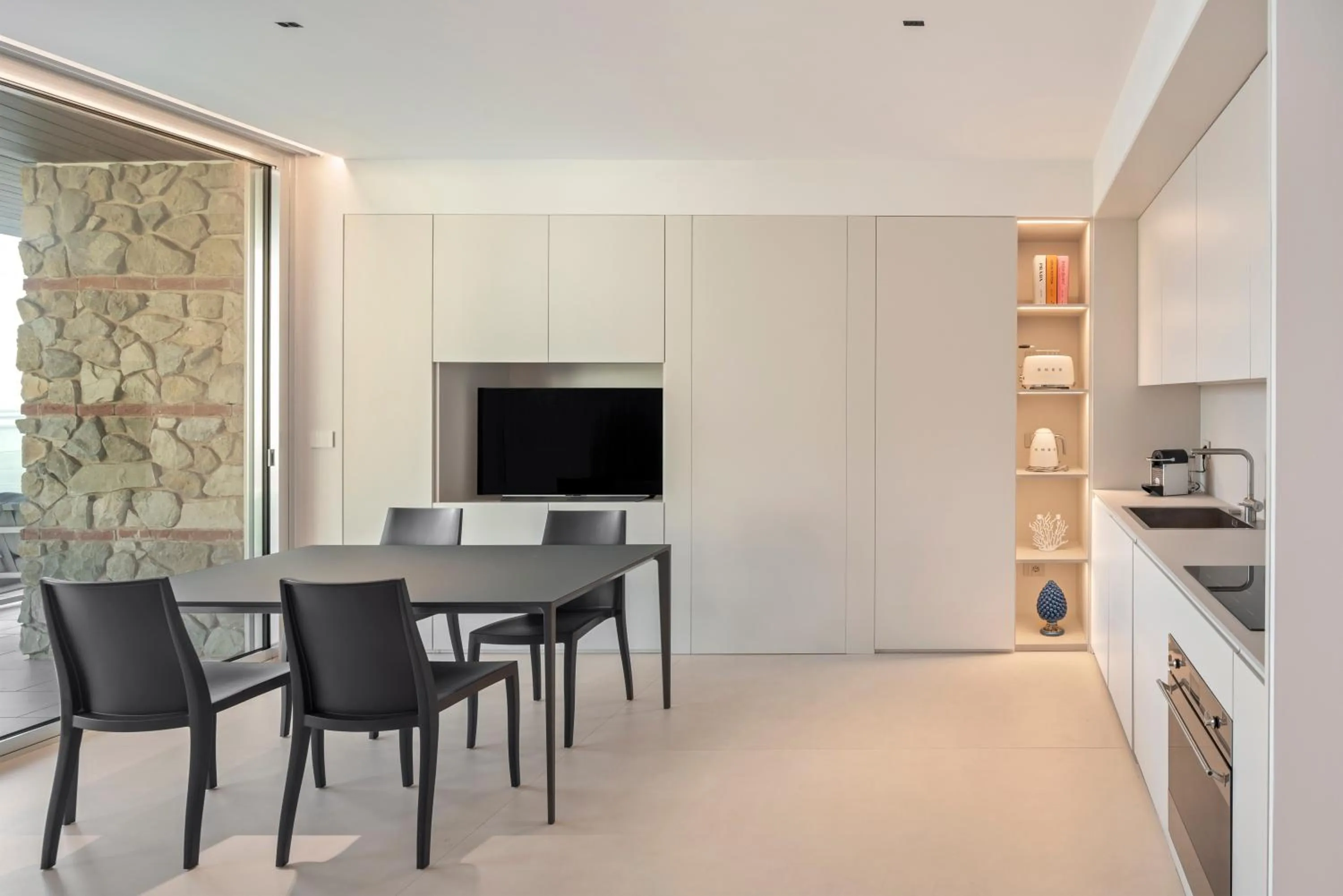 Photo of the whole room in Isola Bella Infinity Suites