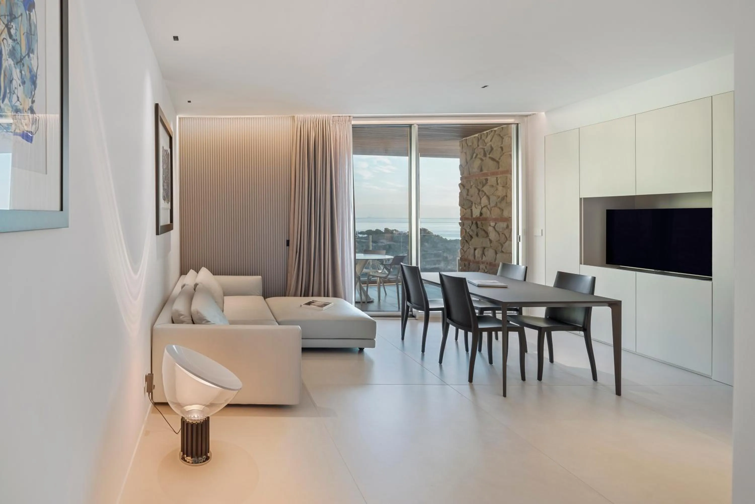 Photo of the whole room in Isola Bella Infinity Suites