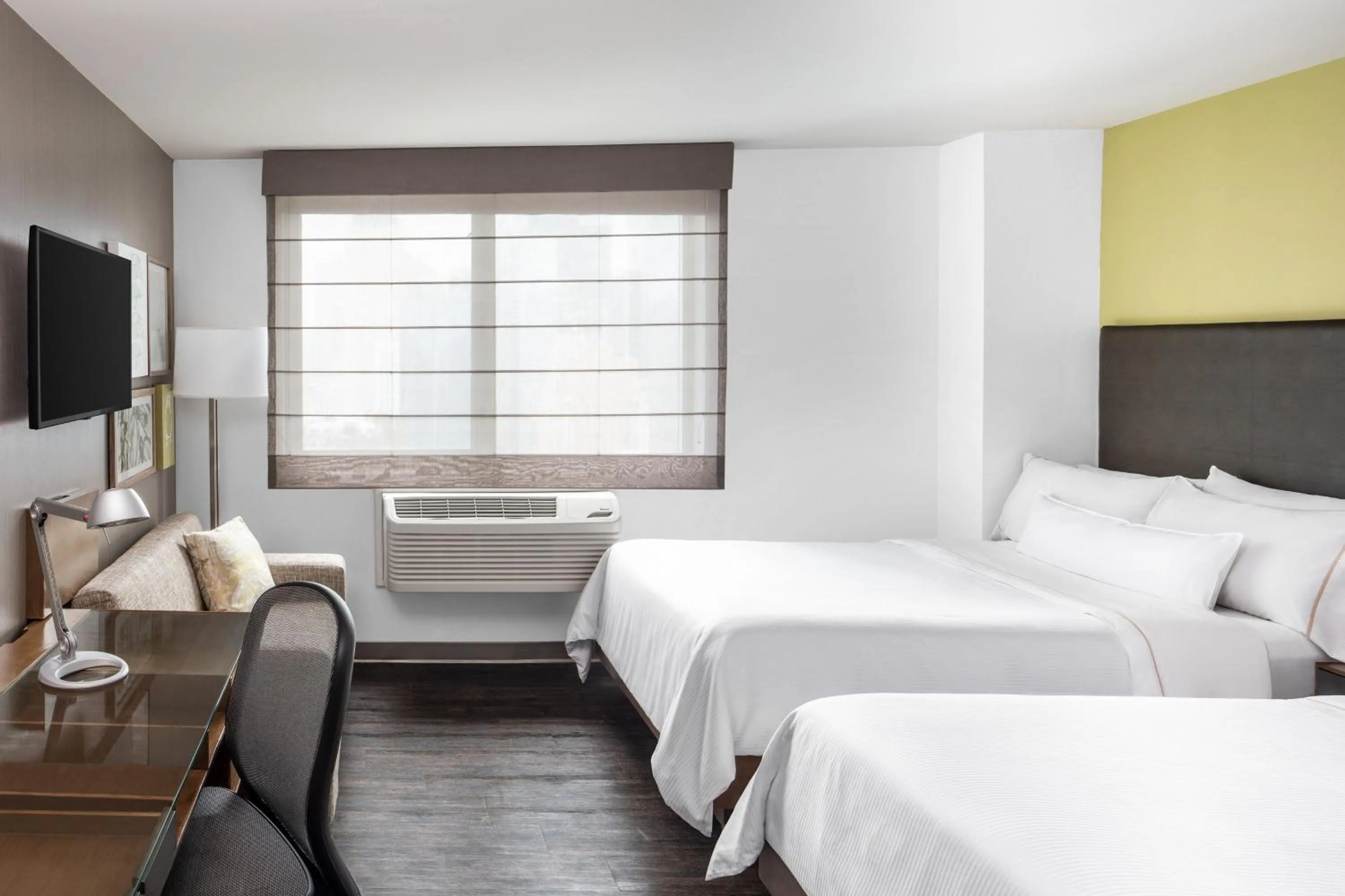 Photo of the whole room, Bed in Element Times Square West