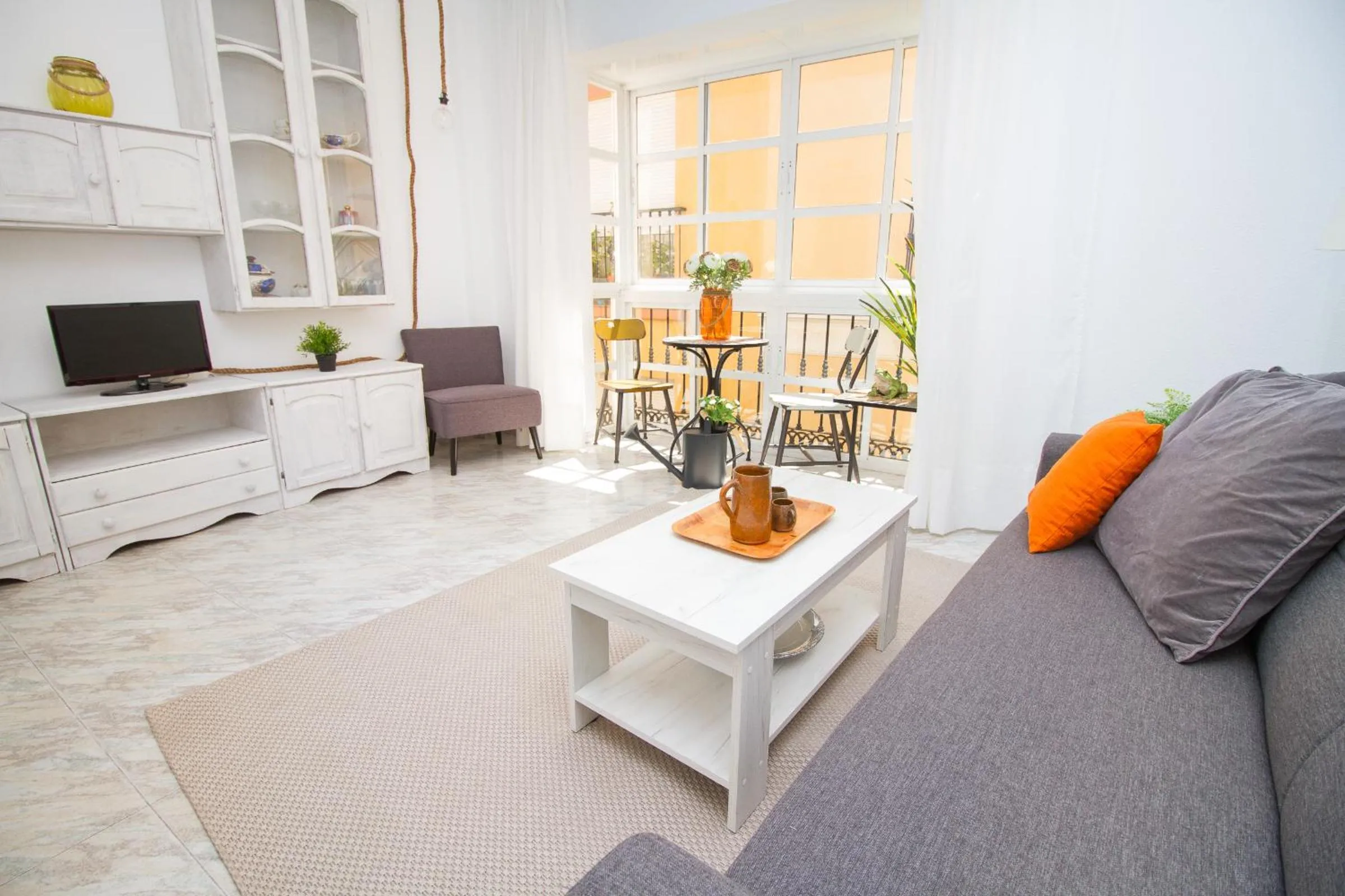 Living room in C57 - Spacious and Bright Apartment