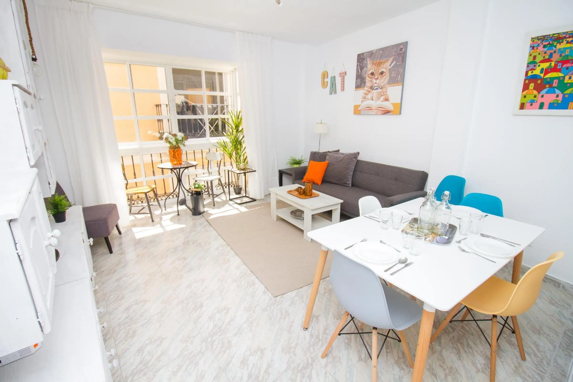 Living room in C57 - Spacious and Bright Apartment