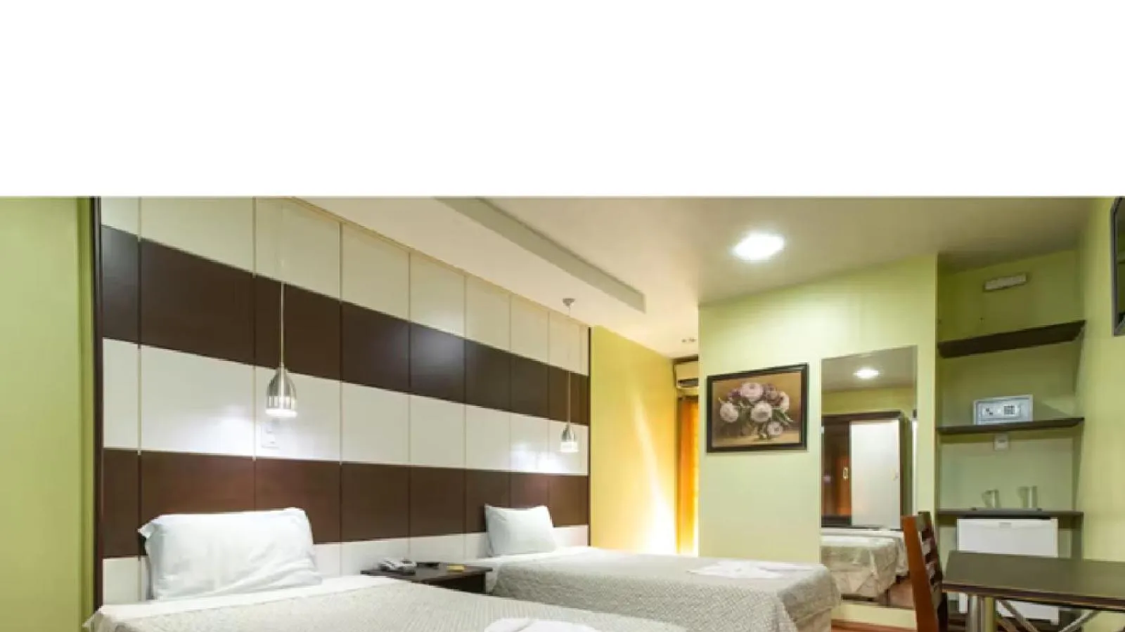 Photo of the whole room, Bed in Hotel do Largo Manaus