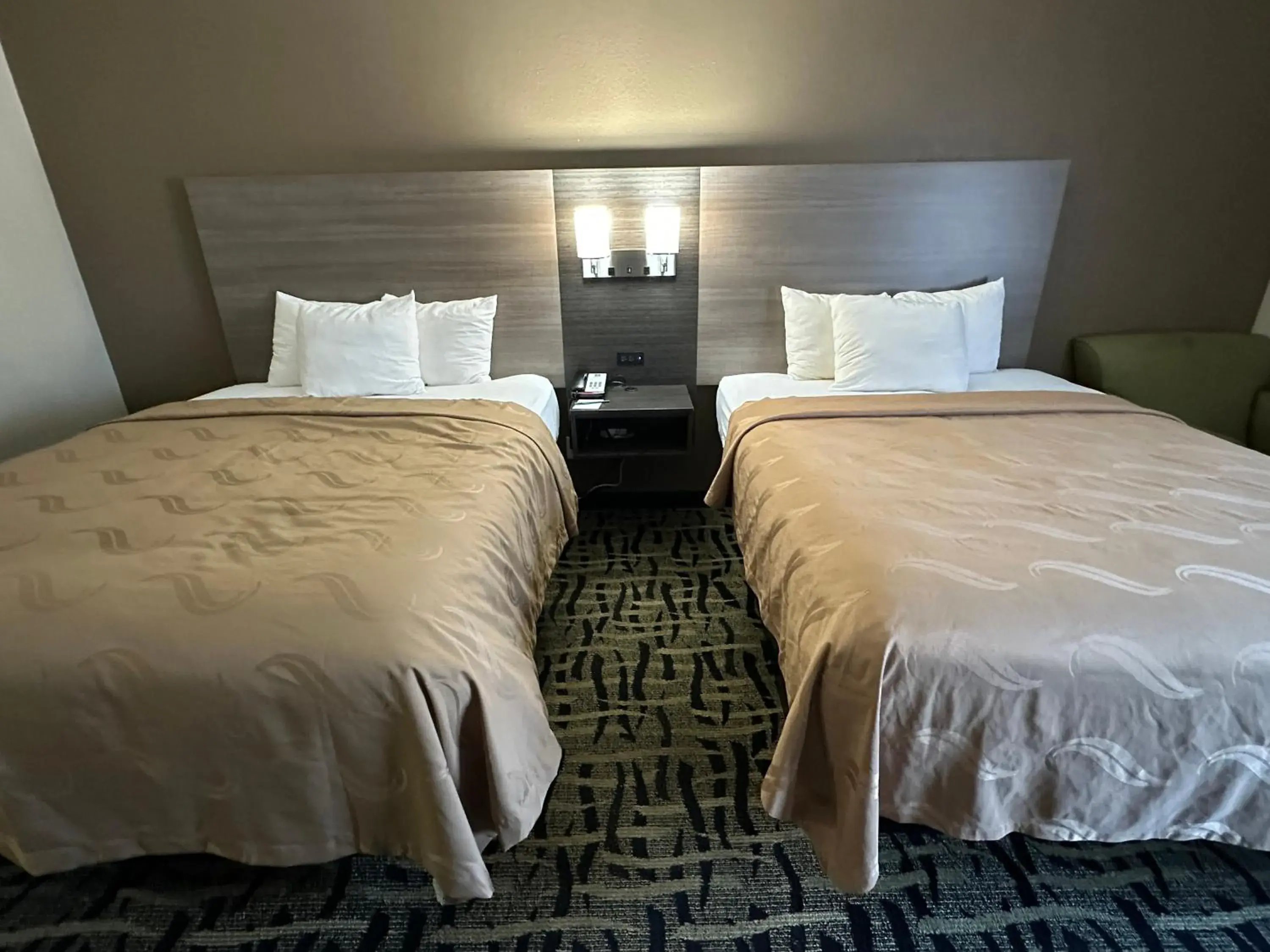 Bedroom, Bed in Quality Inn Bedroom, Bed in Quality Inn