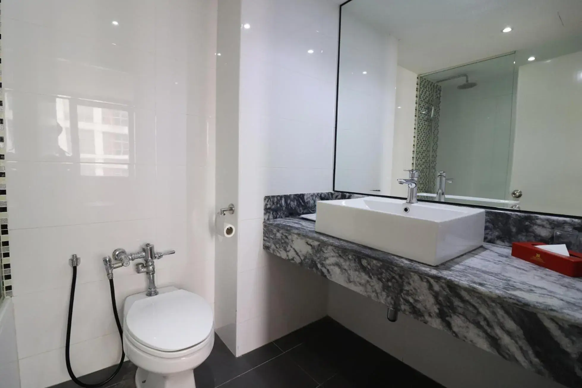 Bathroom in Hotel Grand Continental Kuala Lumpur Bathroom in Hotel Grand Continental Kuala Lumpur