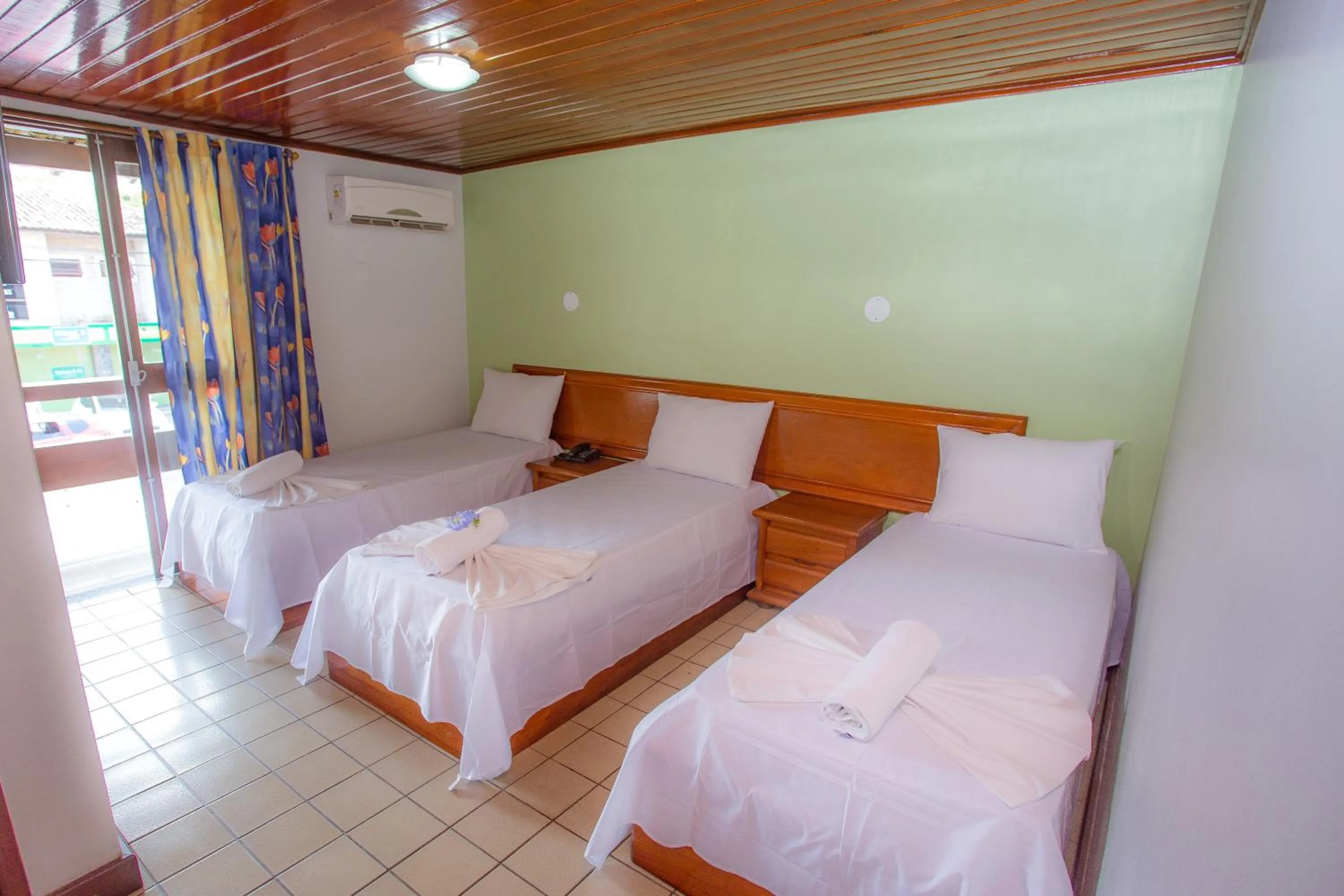 Bed in Hotel Oceano Porto