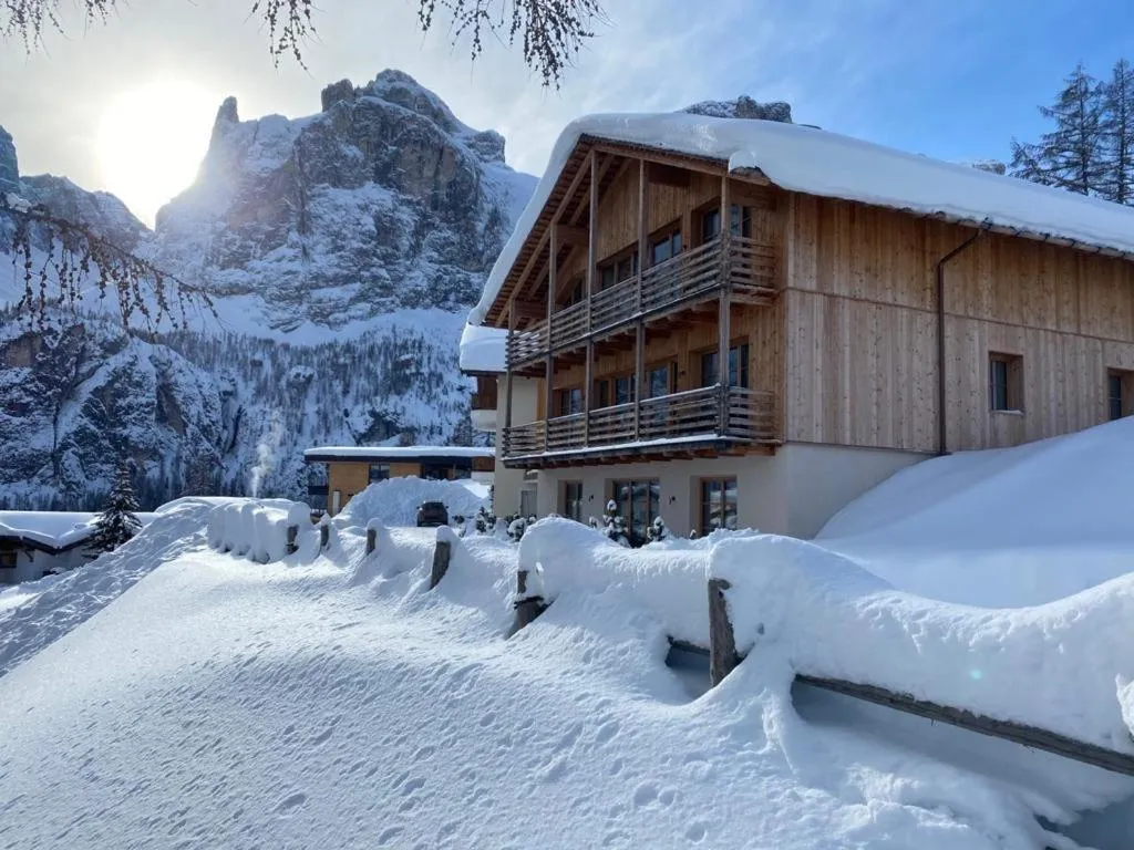 Property building in Chalet Cogolara