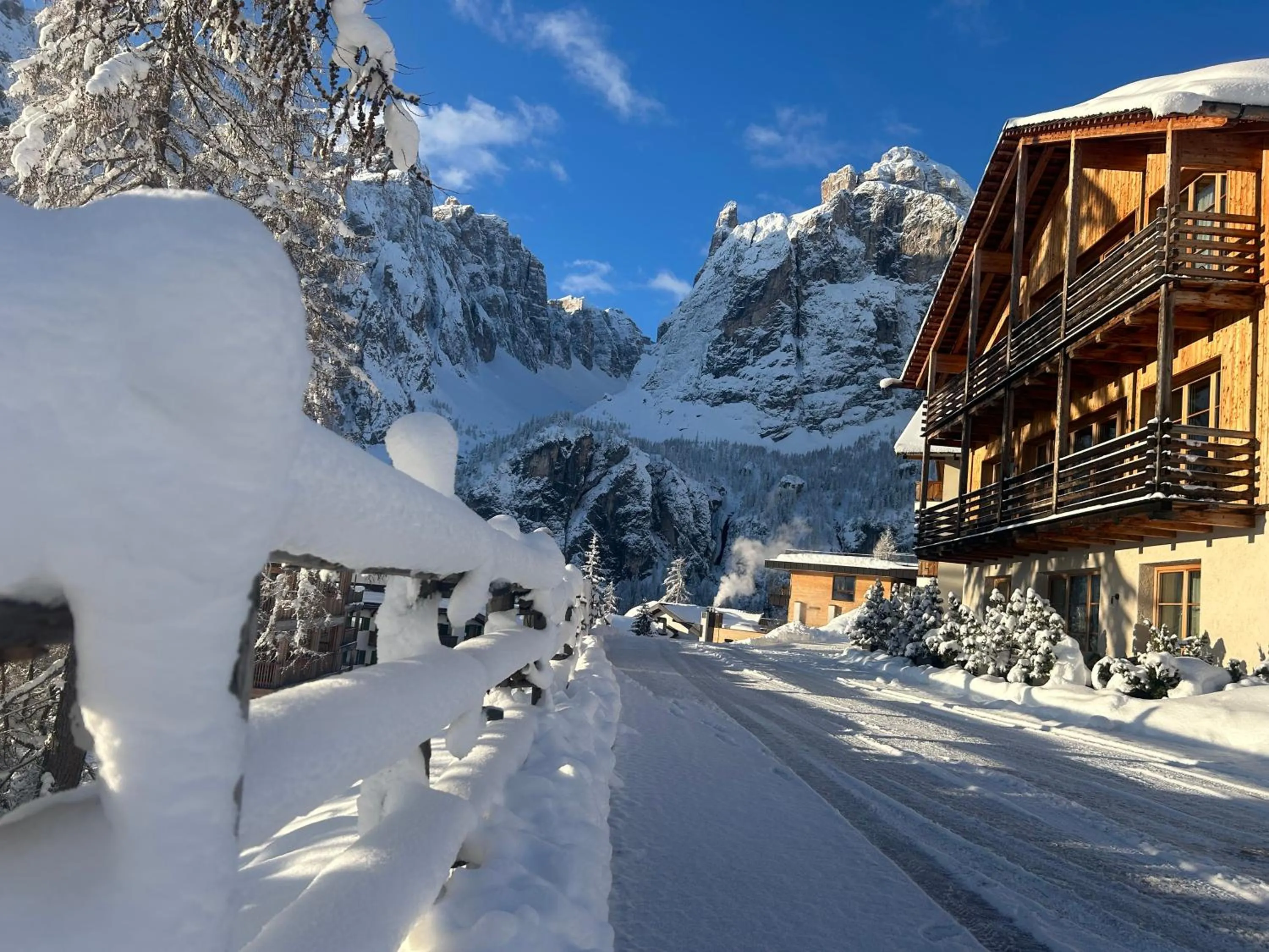 Property building in Chalet Cogolara