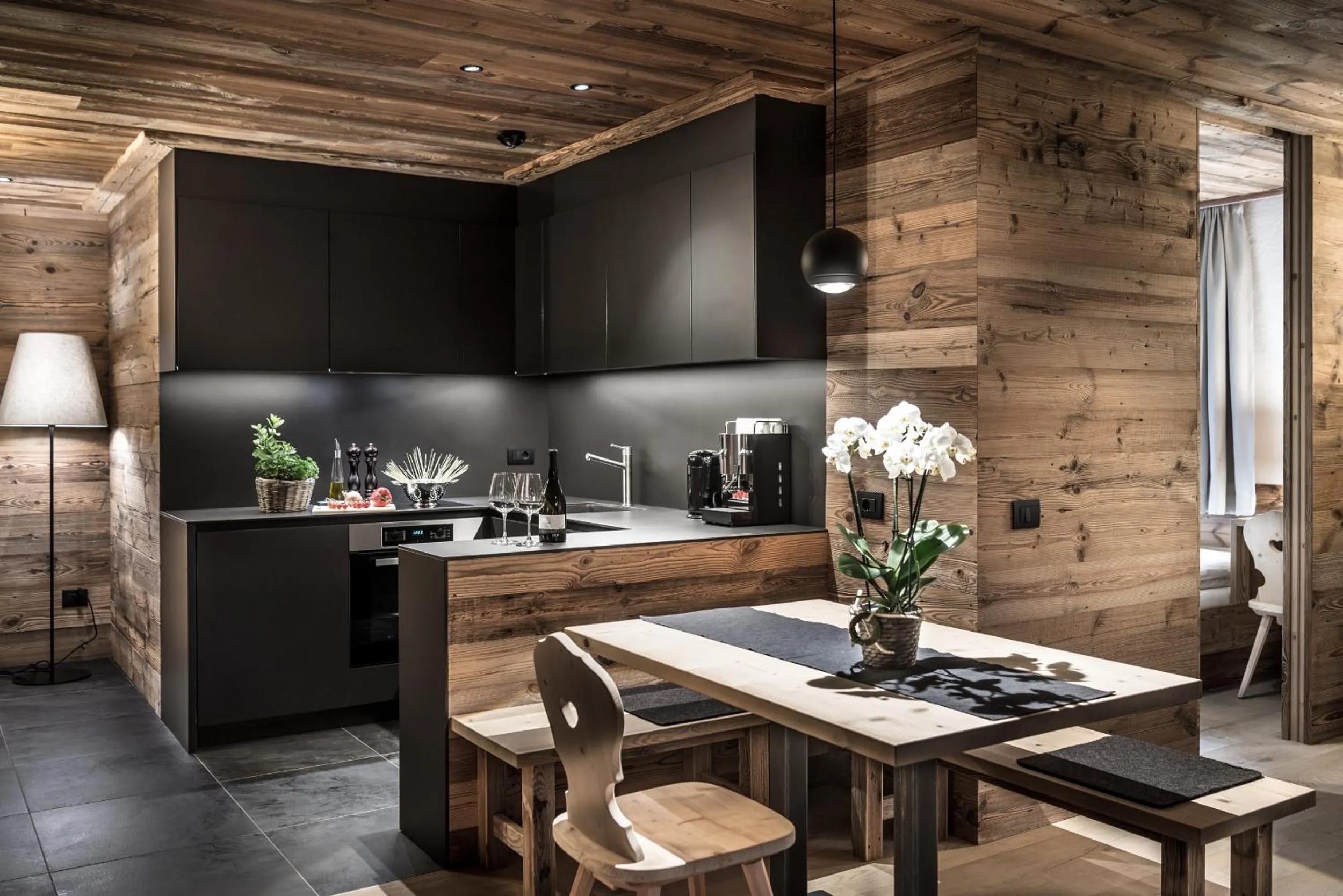 Kitchen or kitchenette in Chalet Cogolara