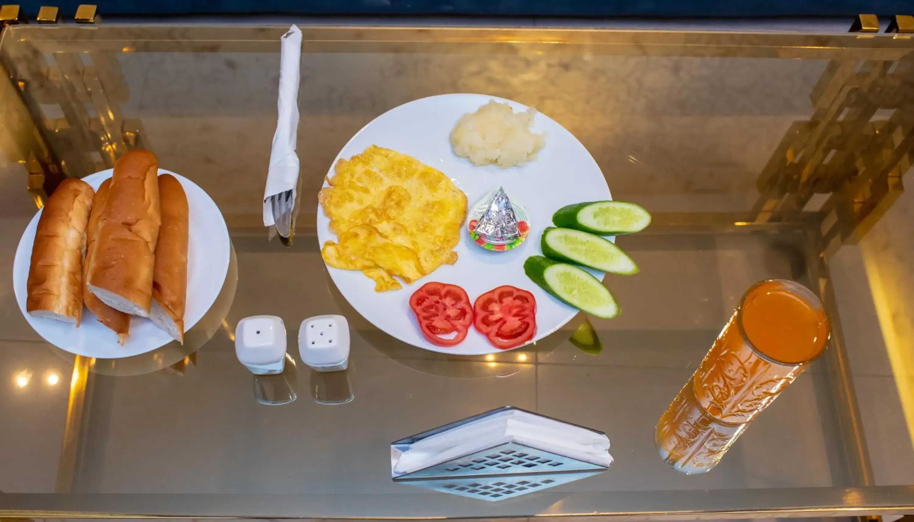 Food and drinks in Egyptian Night Hostel Food and drinks in Egyptian Night Hostel