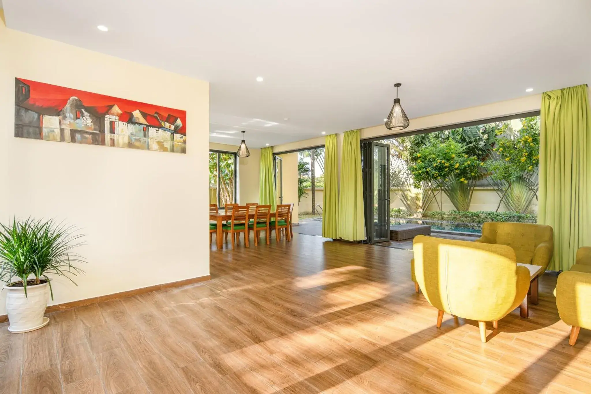 Living room in Hoa Co Villa - Garden & Poolview Living room in Hoa Co Villa - Garden & Poolview