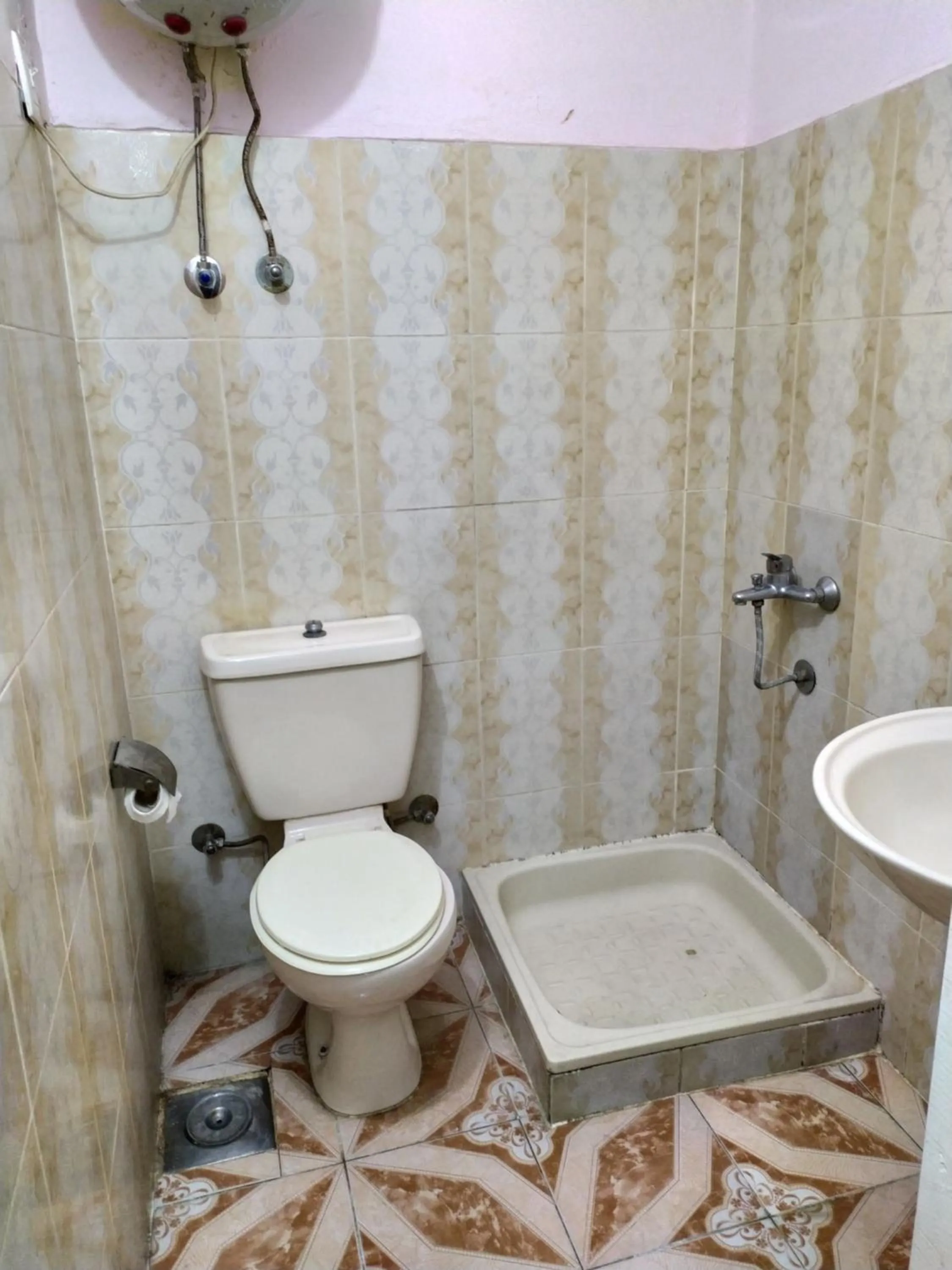 Bathroom in Cairo Moon Hostel