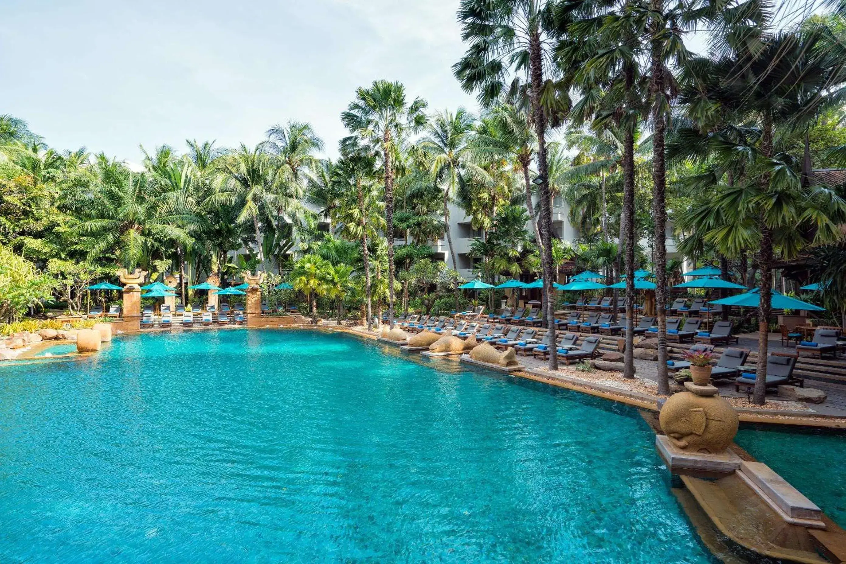 Pool view in Avani Pattaya Resort Pool view in Avani Pattaya Resort