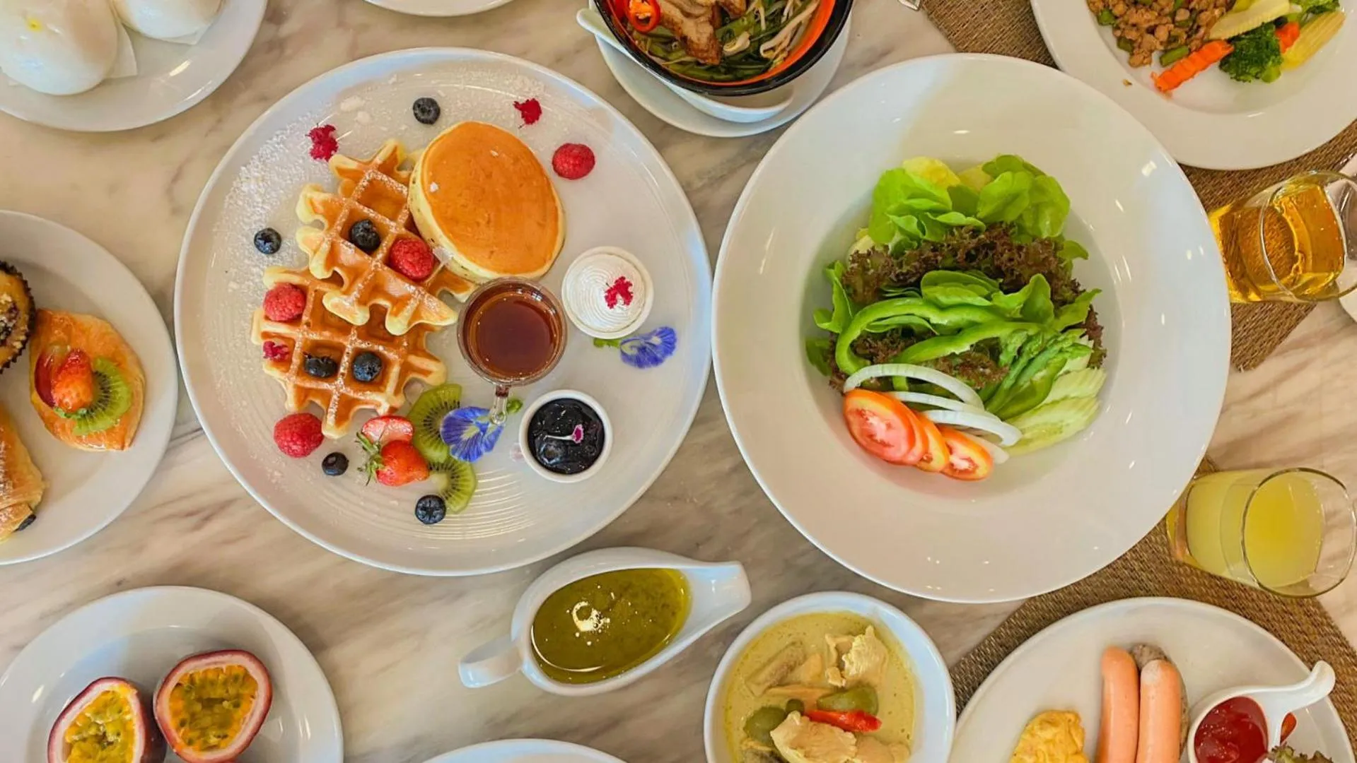 Breakfast in Avani Pattaya Resort