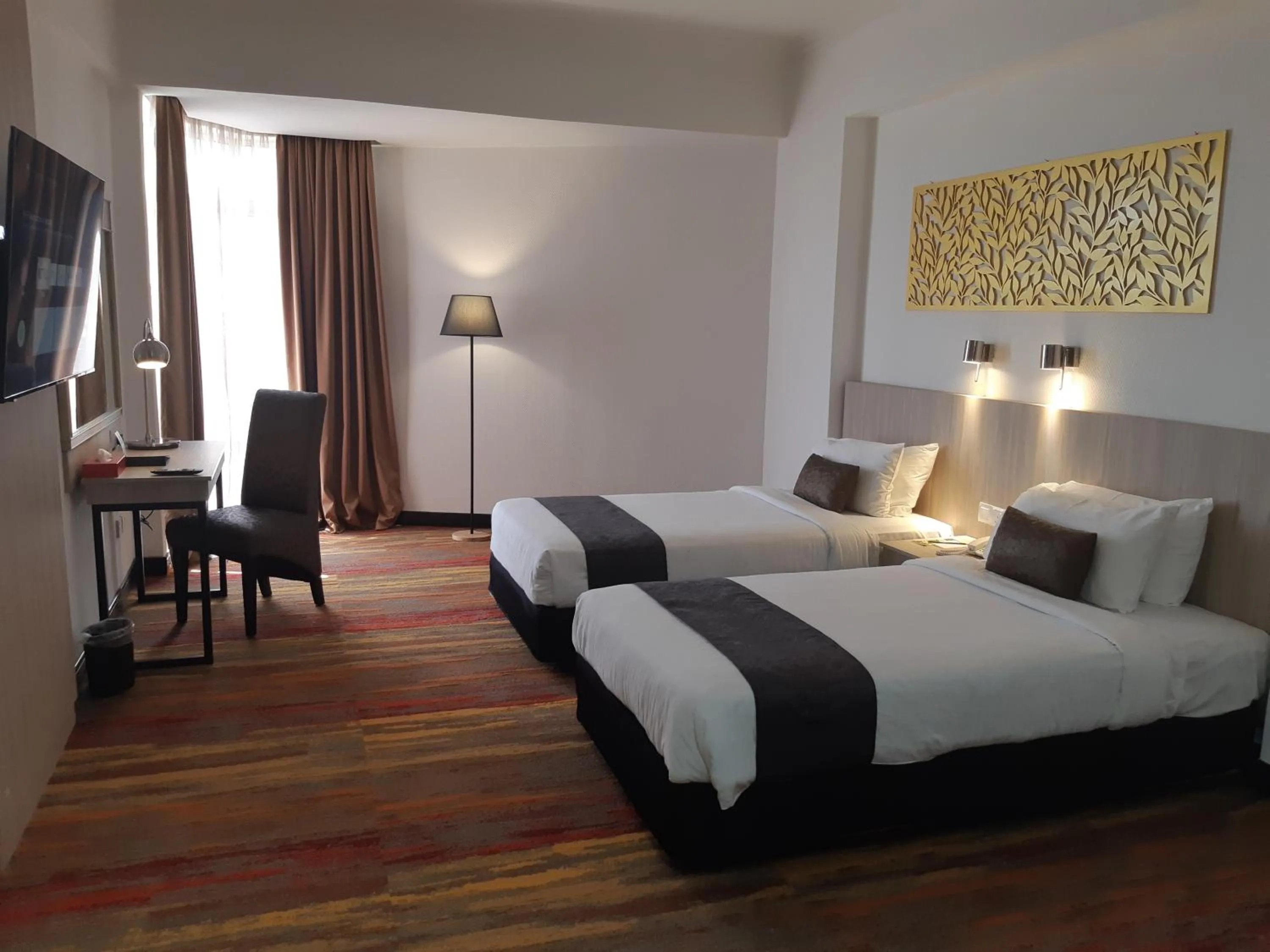 Bed in Hotel Grand Continental Kuala Terengganu