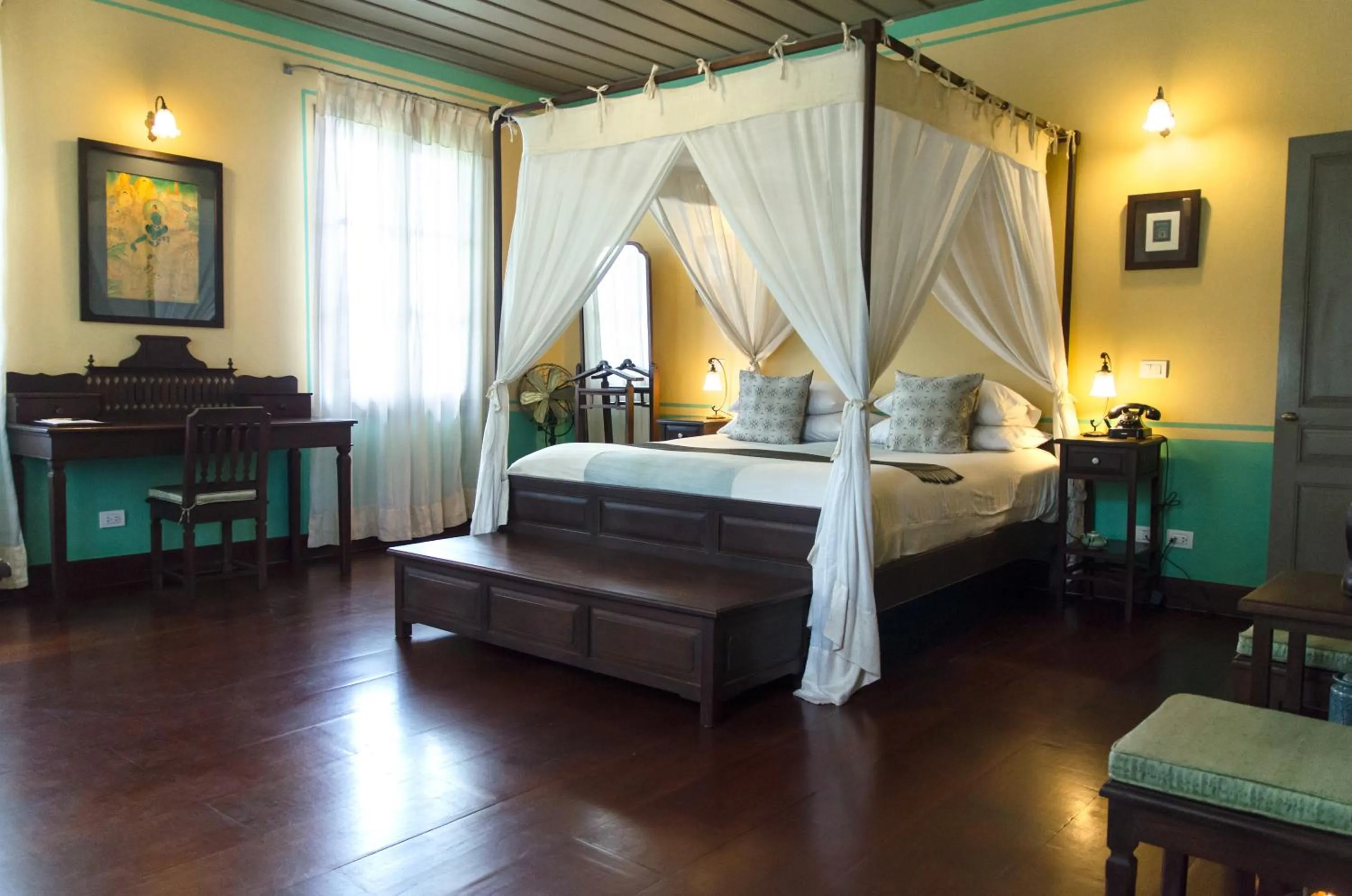 Bed in Satri House Hotel