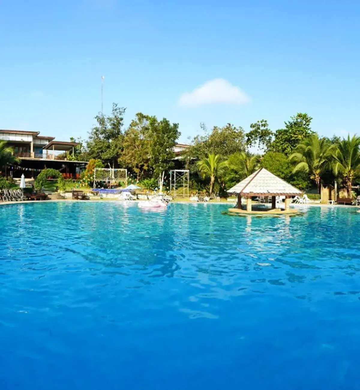 Swimming pool in Nakakiri Resort & Spa Swimming pool in Nakakiri Resort & Spa