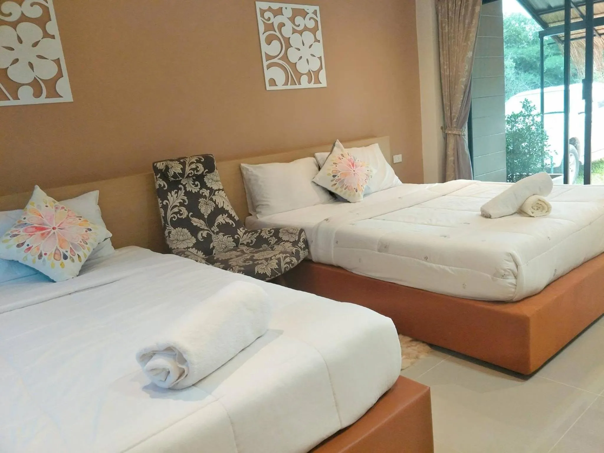 Bed in Suwi Coco Ville Resort