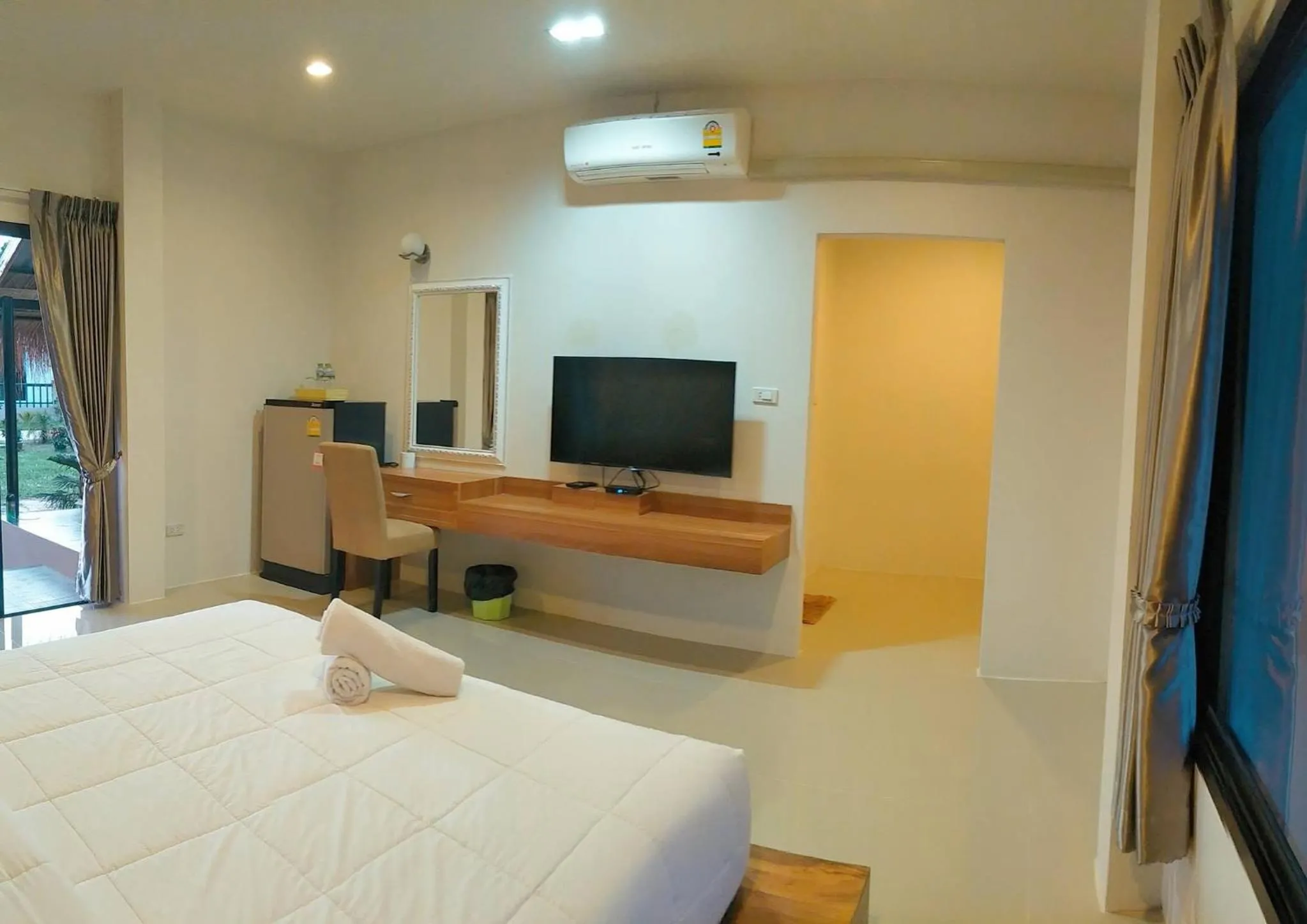 Bed in Suwi Coco Ville Resort