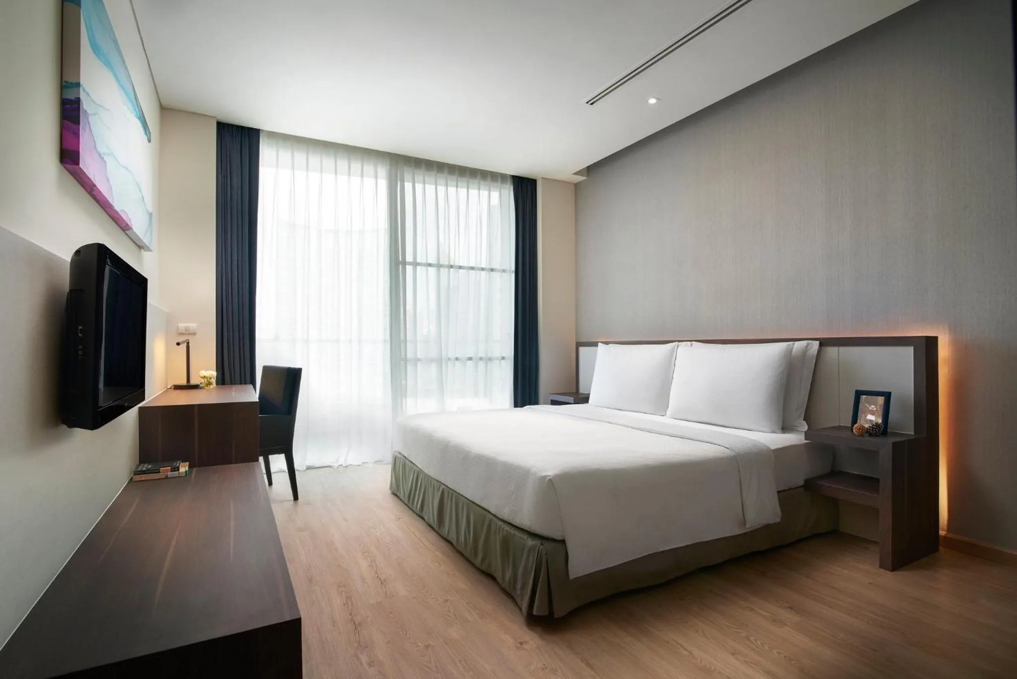 Photo of the whole room, Bed in Shama Sukhumvit Bangkok