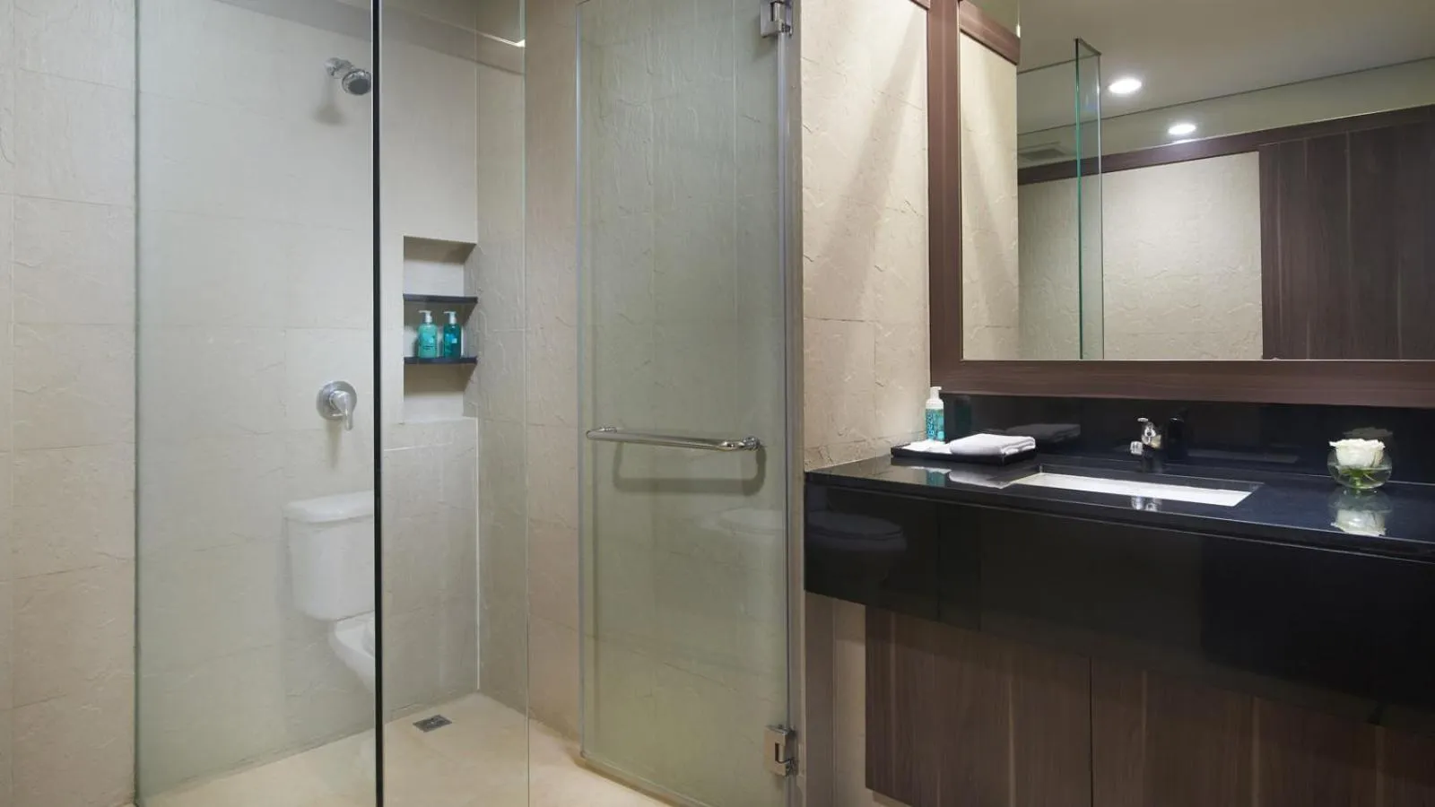 Shower in Shama Sukhumvit Bangkok