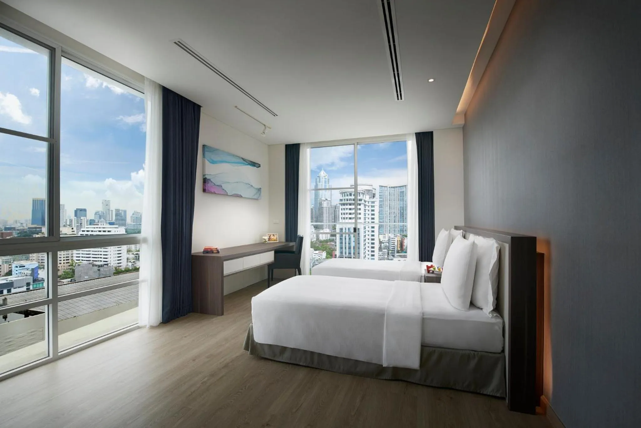 Photo of the whole room, Bed in Shama Sukhumvit Bangkok