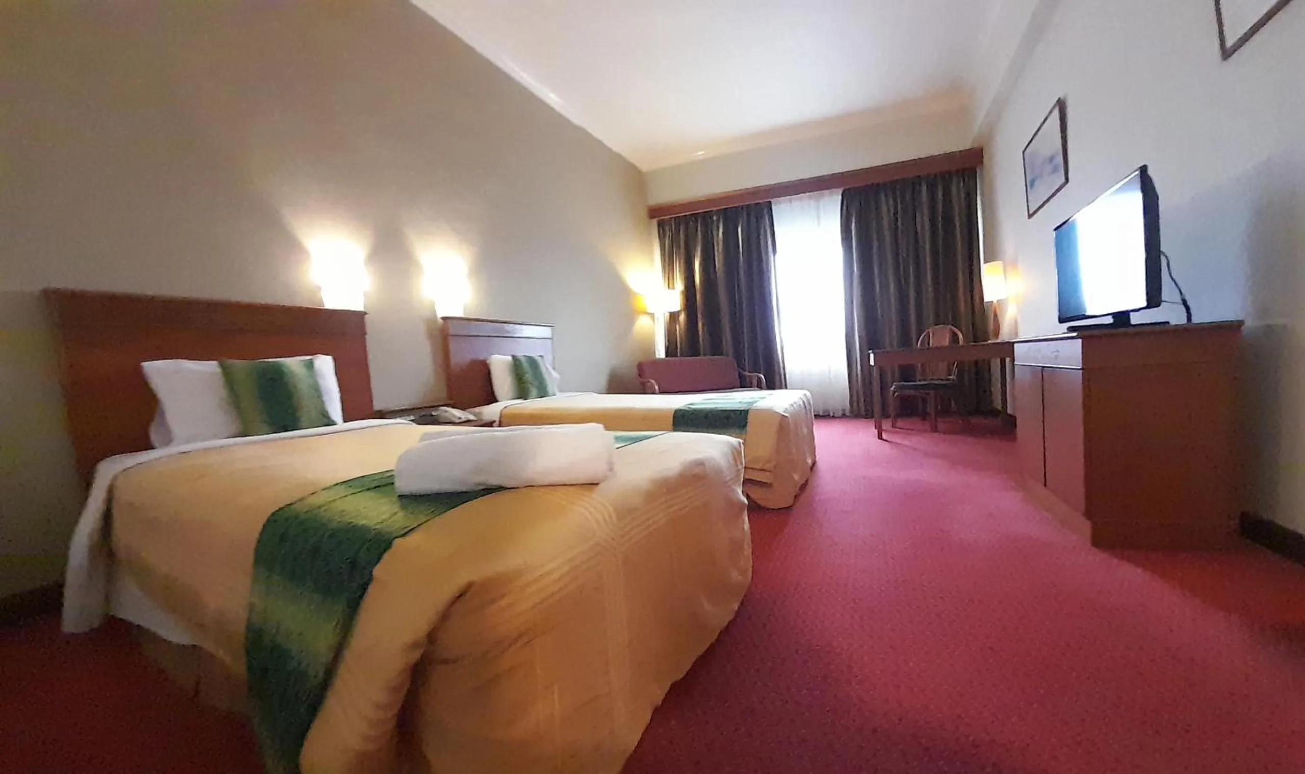 Bedroom, Bed in Hotel Grand Continental Kuching