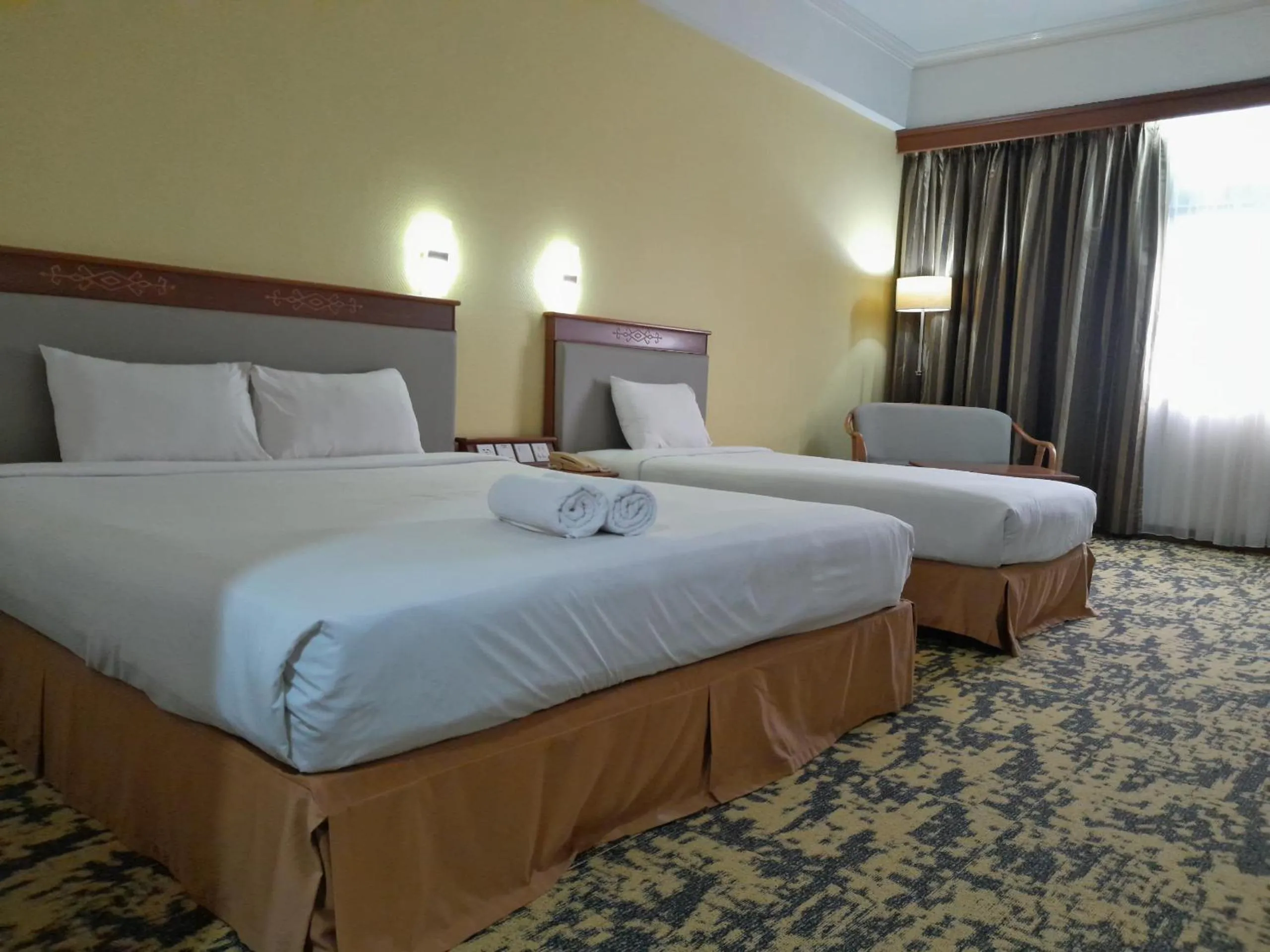 Bedroom, Bed in Hotel Grand Continental Kuching