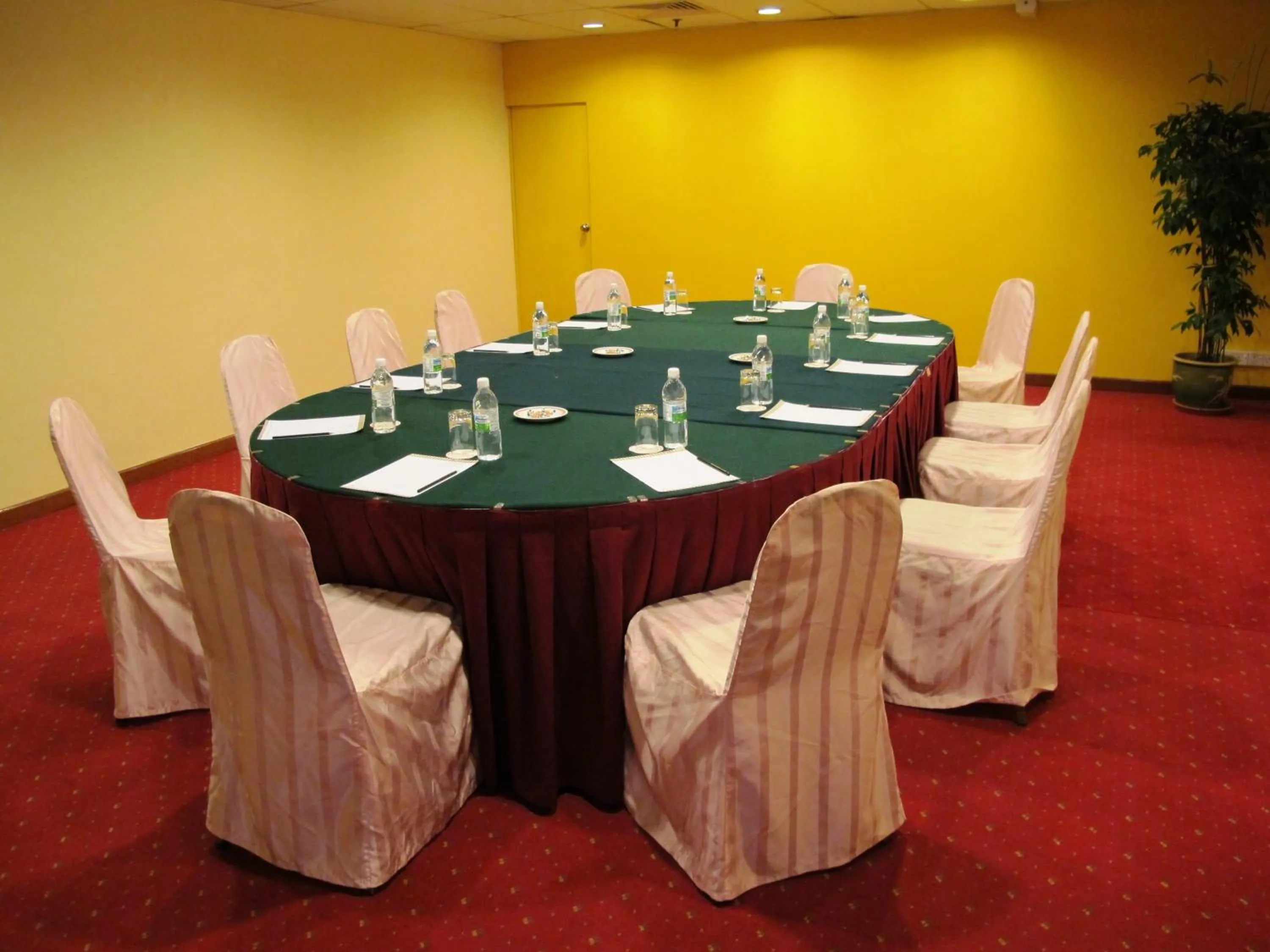 Business facilities in Hotel Grand Continental Kuching