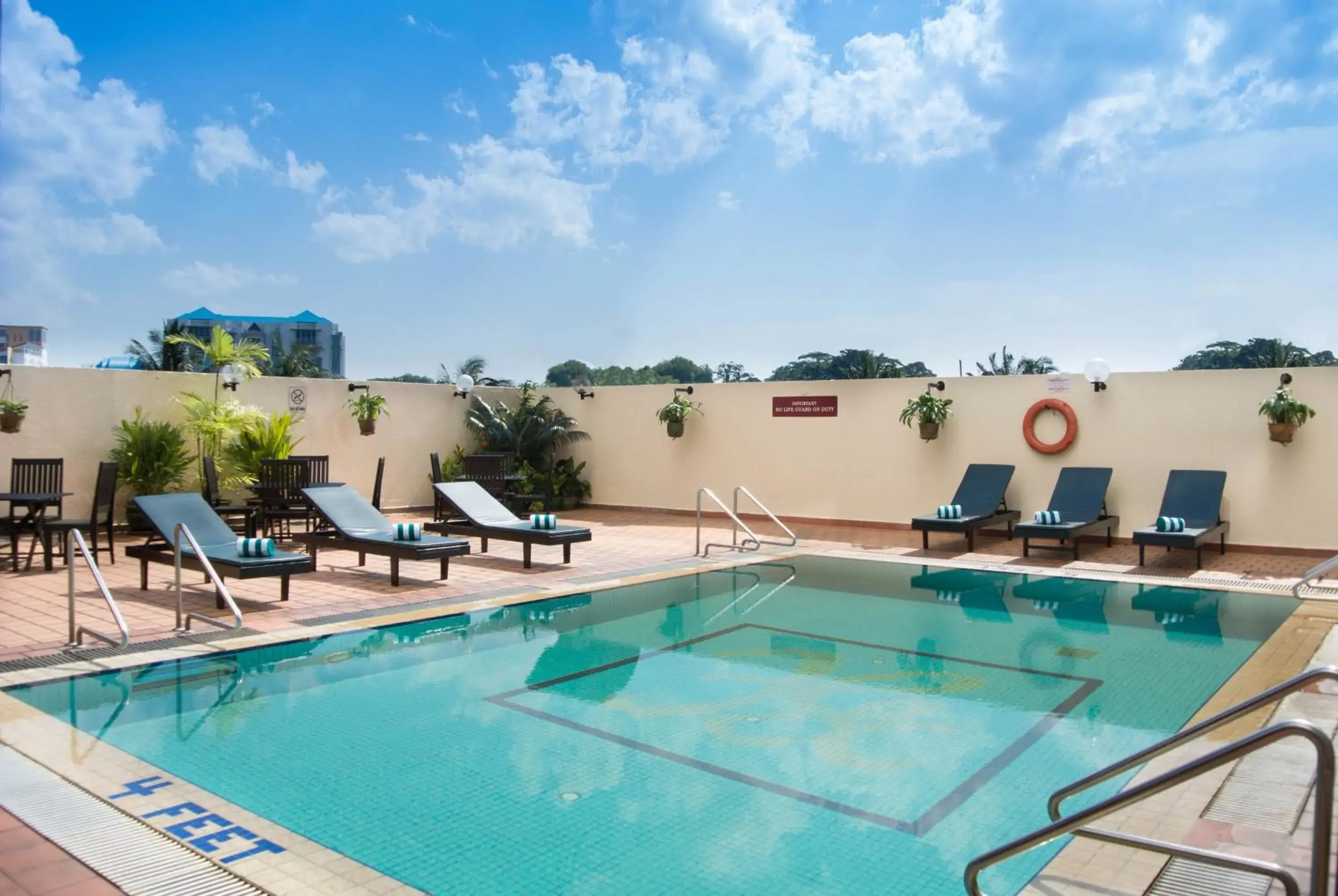 Swimming pool in Hotel Grand Continental Kuching Swimming pool in Hotel Grand Continental Kuching