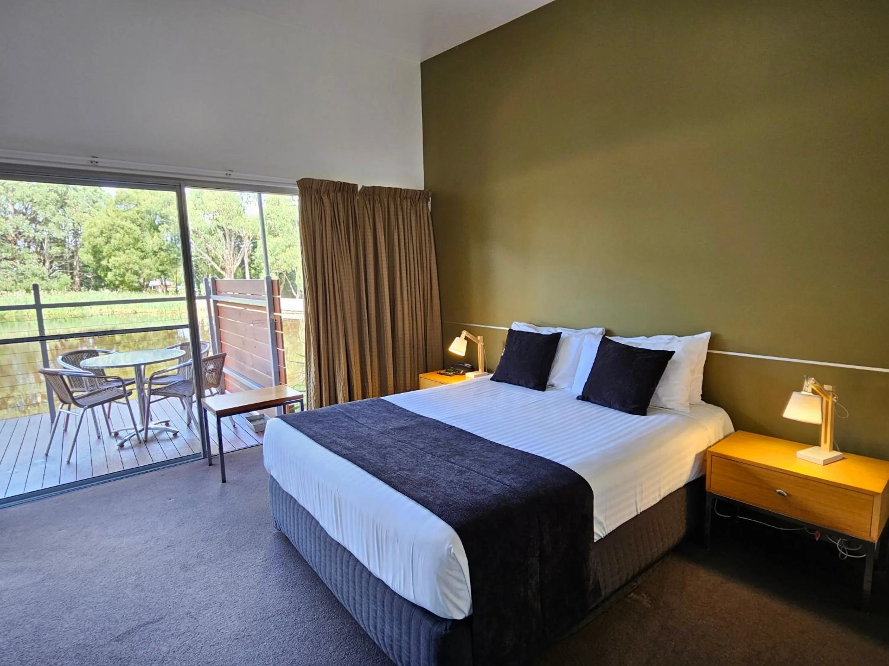 Bedroom, Bed in Tall Timbers Tasmania