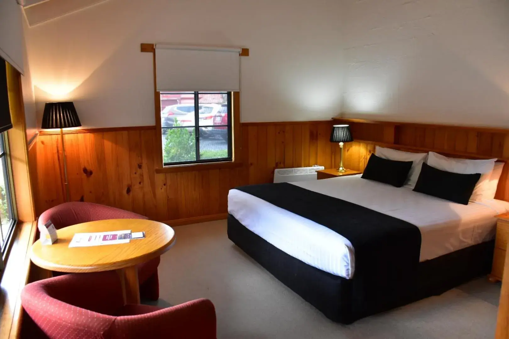 Photo of the whole room, Bed in Tall Timbers Tasmania Photo of the whole room, Bed in Tall Timbers Tasmania