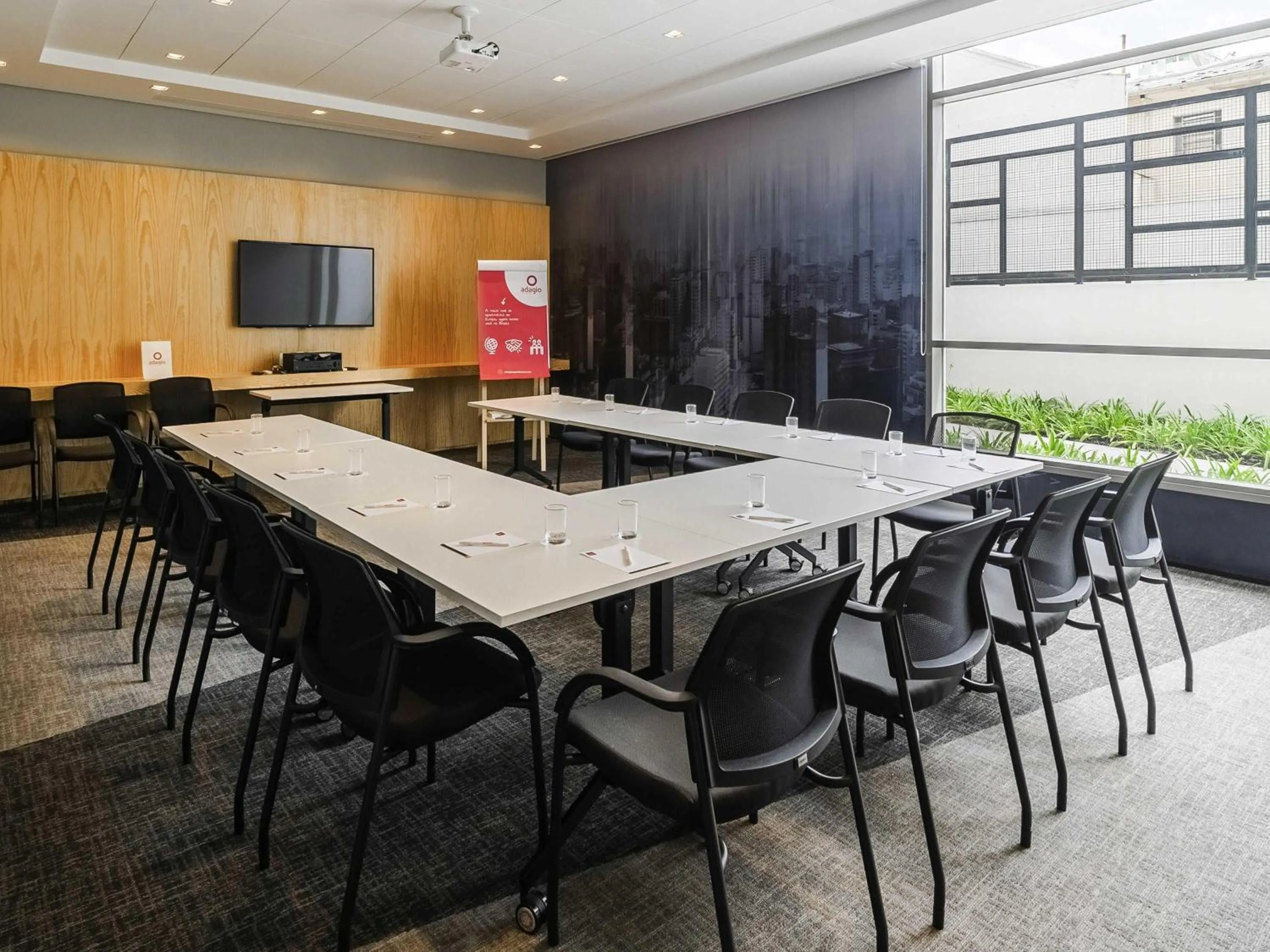 Meeting/conference room in Mercure Sao Paulo Barra Funda