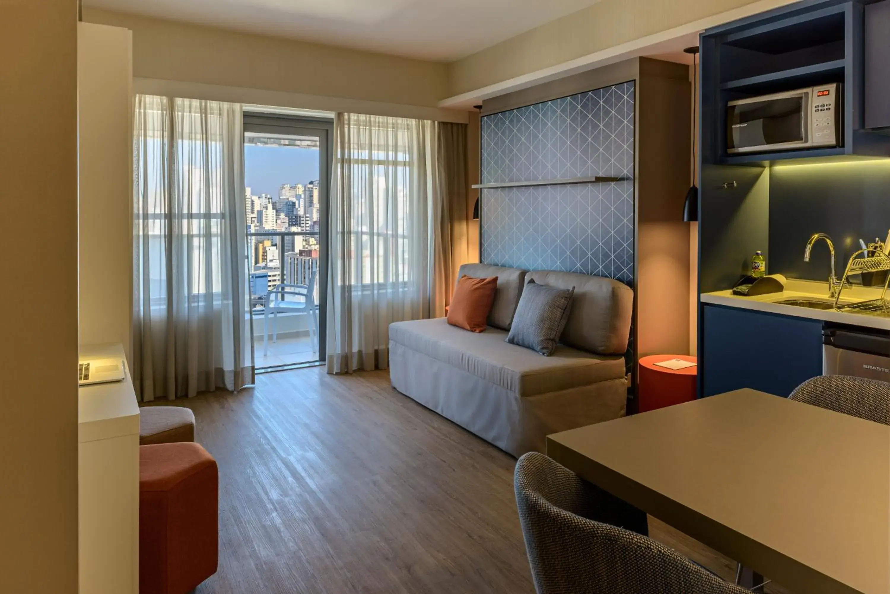 Superior Double Room with Retractable Double Bed and Kitchen in Mercure Sao Paulo Barra Funda Superior Double Room with Retractable Double Bed and Kitchen in Mercure Sao Paulo Barra Funda