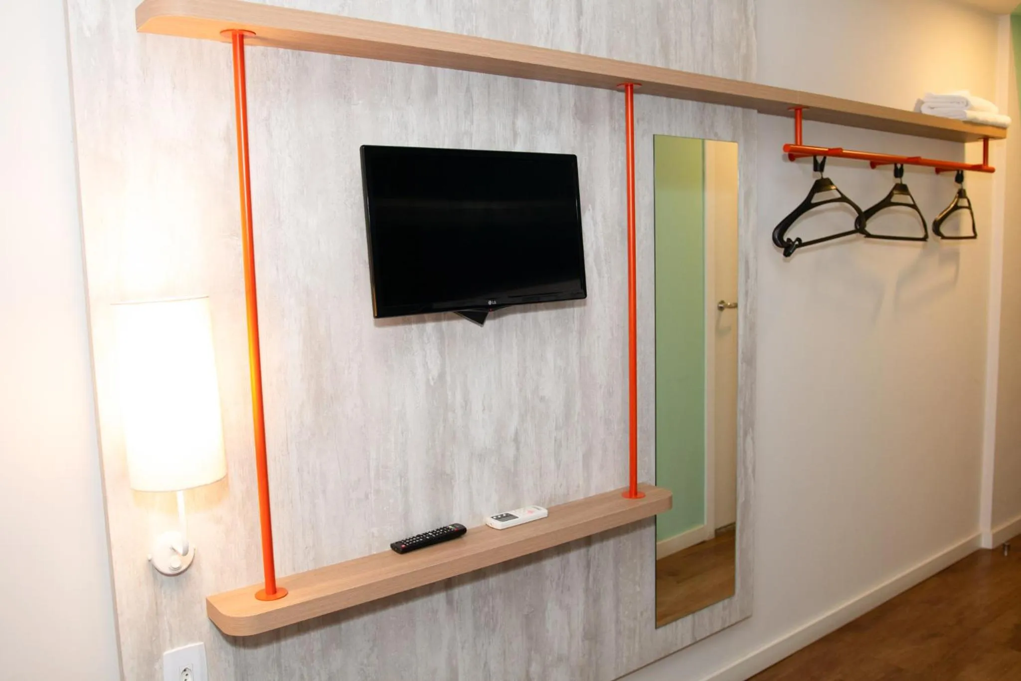 Bedroom in ibis budget Manhuaçu