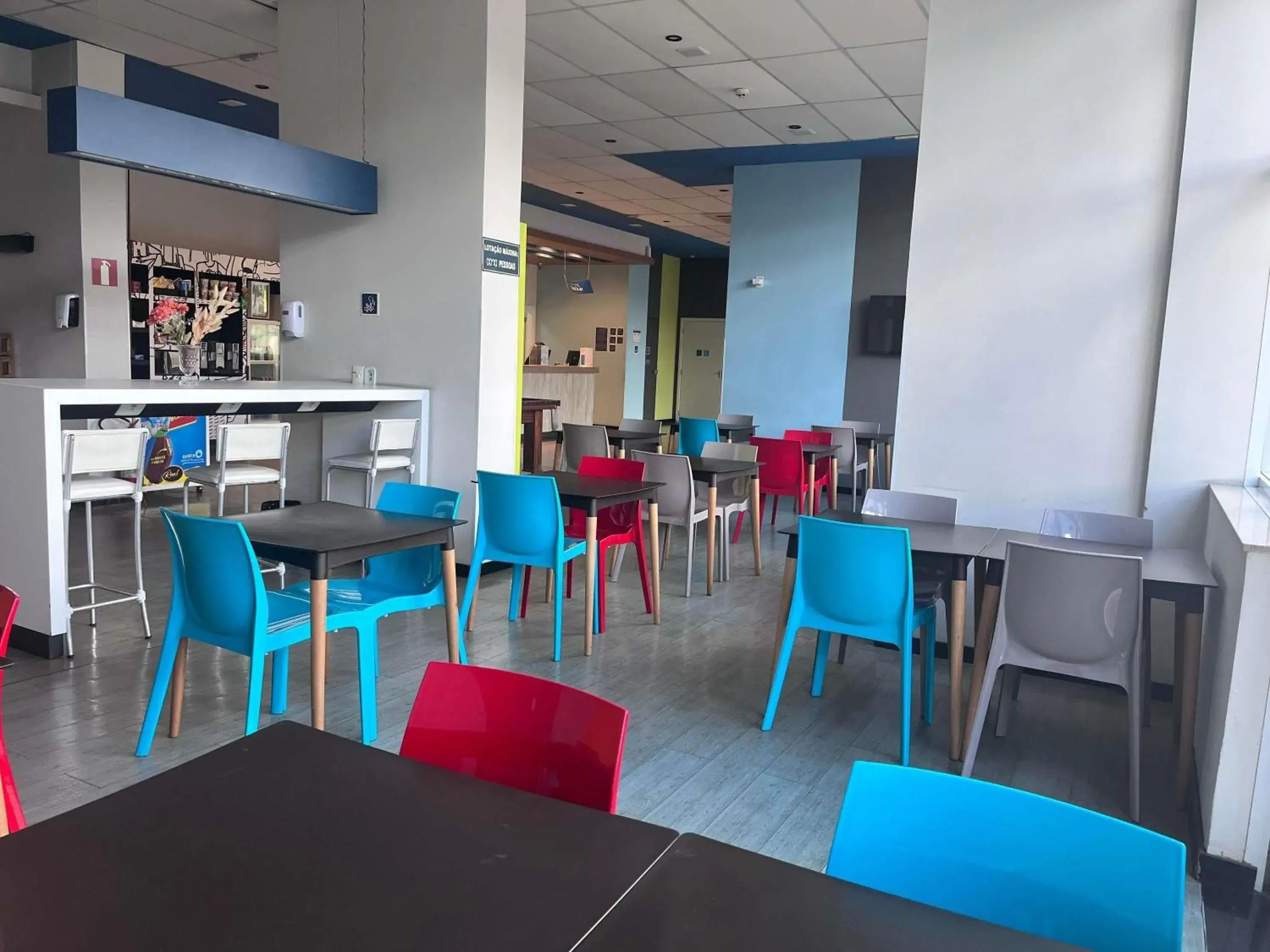 Restaurant/places to eat in ibis budget Manhuaçu Restaurant/places to eat in ibis budget Manhuaçu