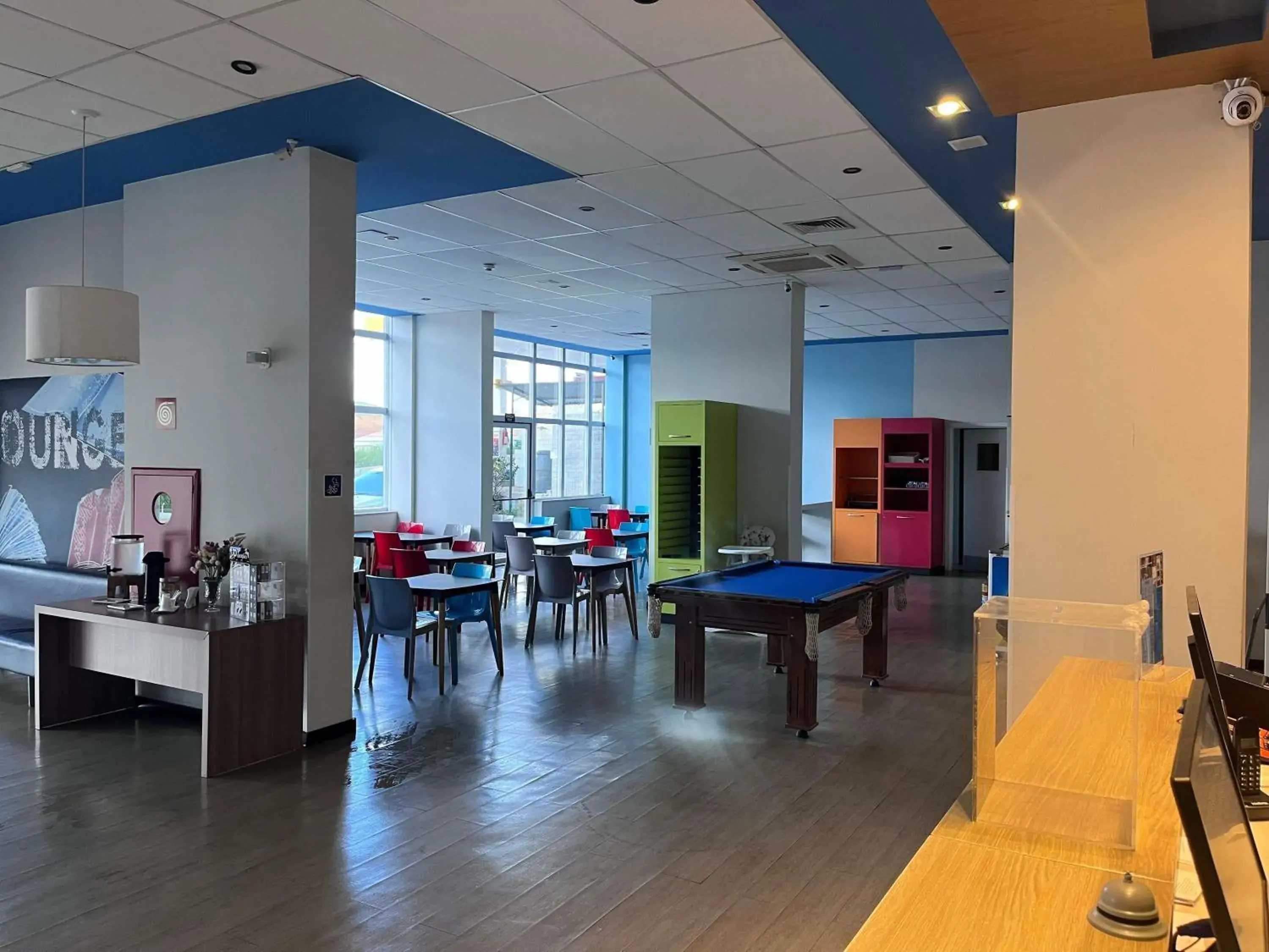 Restaurant/places to eat in ibis budget Manhuaçu Restaurant/places to eat in ibis budget Manhuaçu