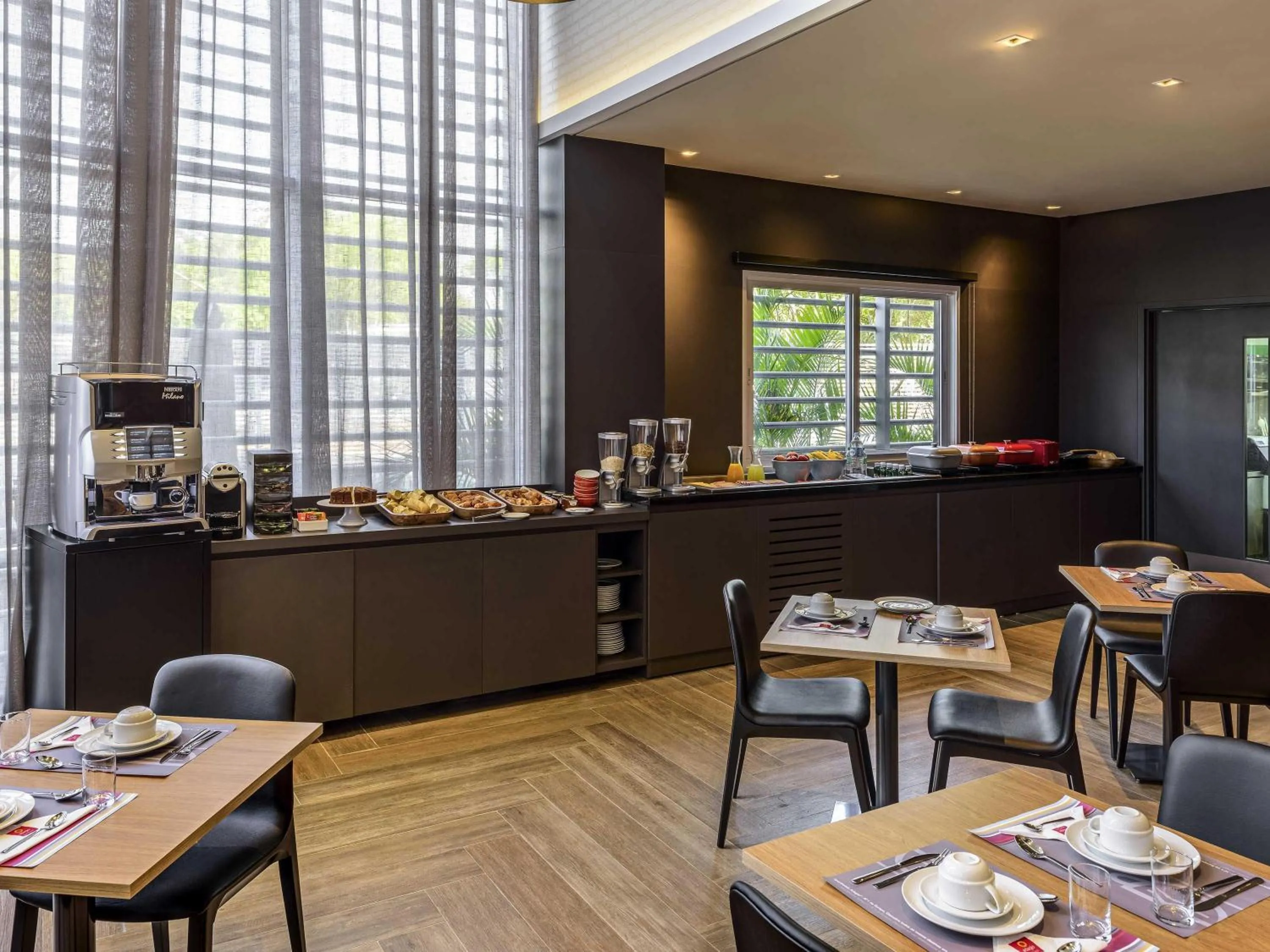 Restaurant/places to eat in Mercure Sao Bernardo Do Campo