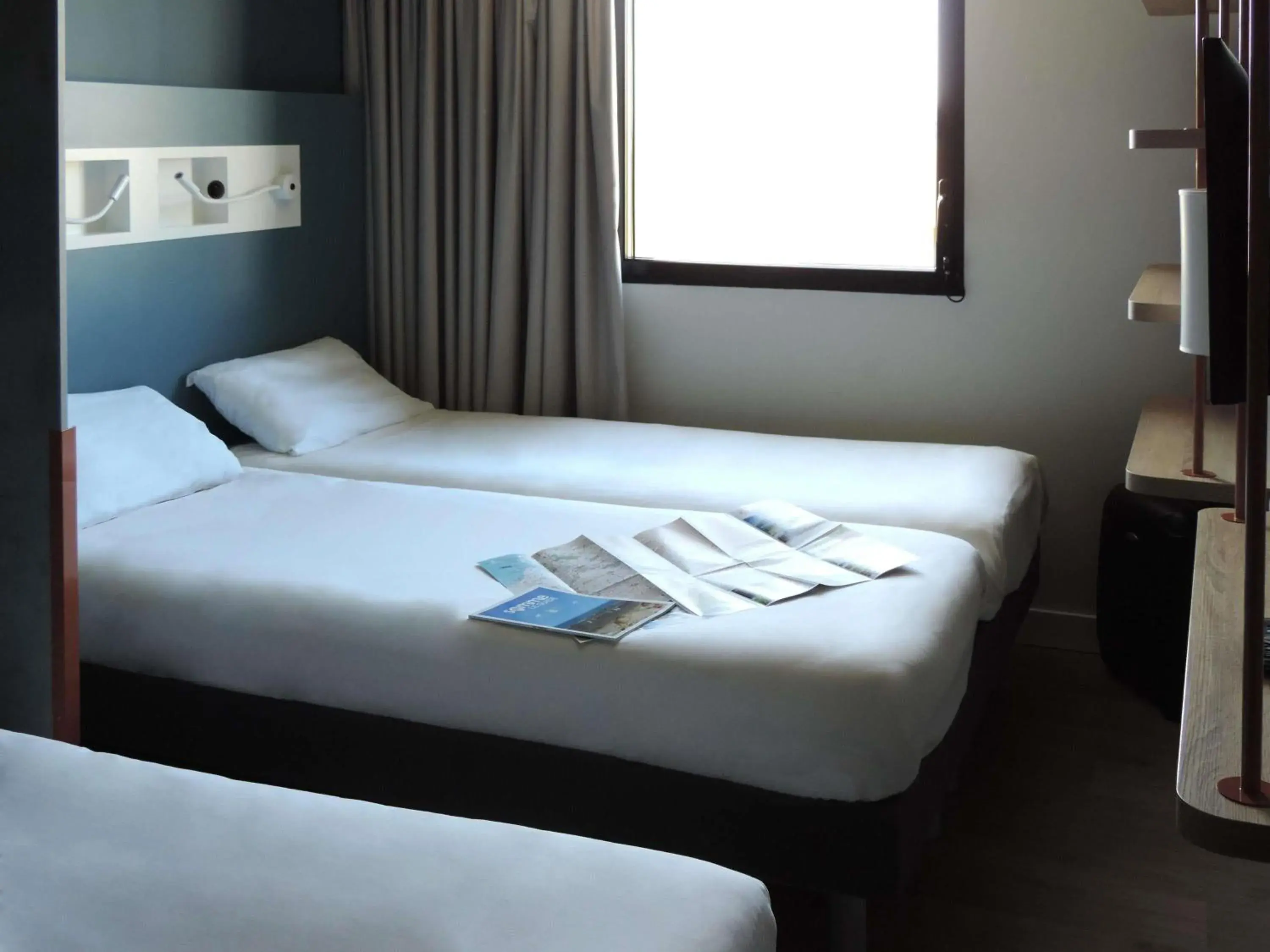 Bedroom, Bed in Ibis Budget Amiens Centre Gare Bedroom, Bed in Ibis Budget Amiens Centre Gare