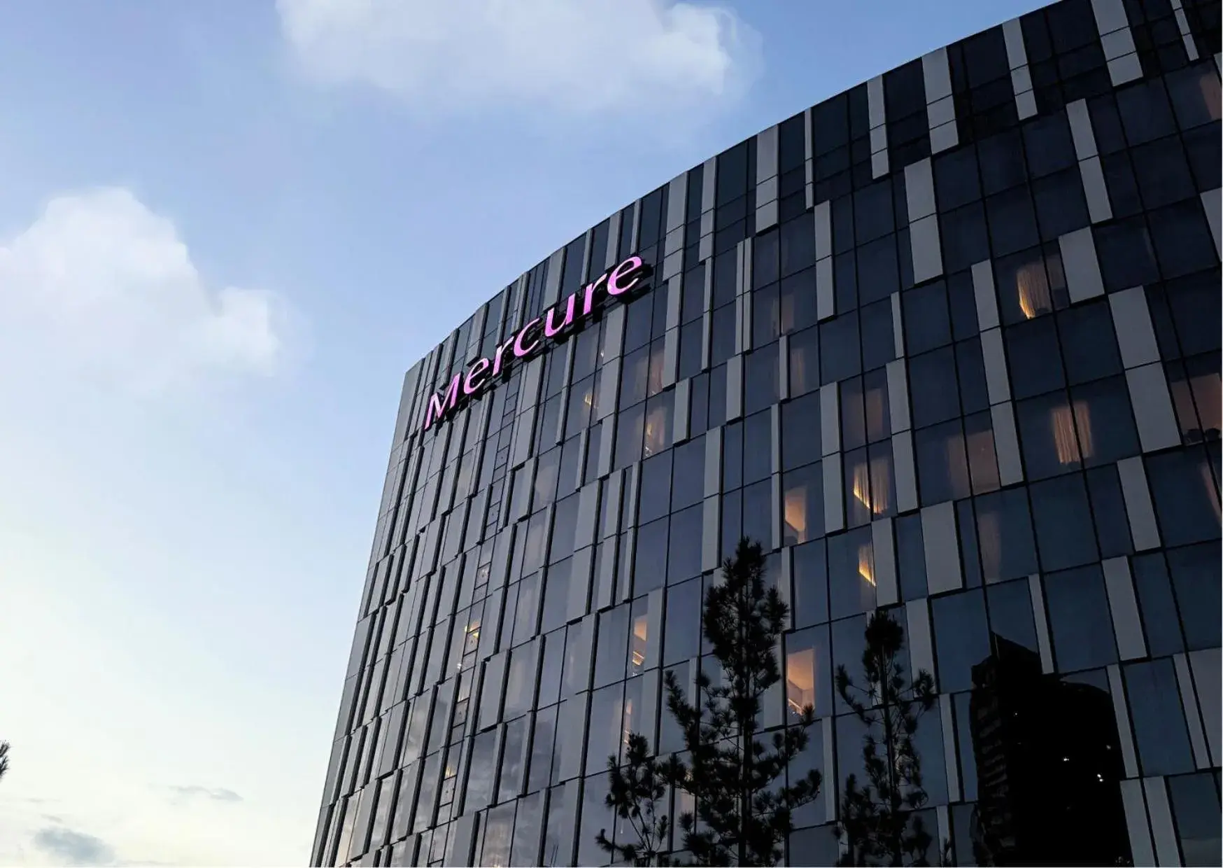 Property building in Mercure Singapore On Stevens Property building in Mercure Singapore On Stevens