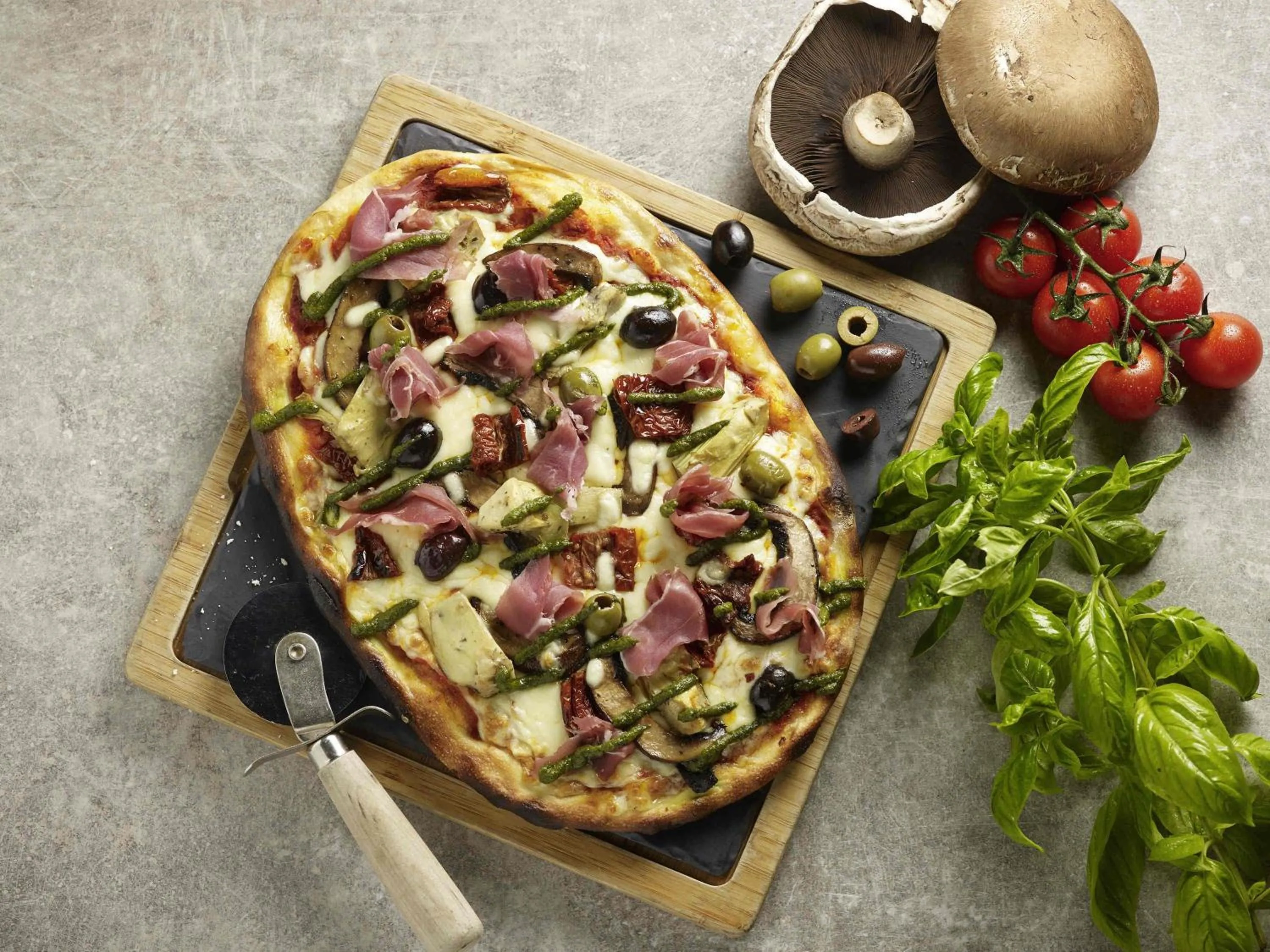 Restaurant/places to eat in Mercure Singapore On Stevens