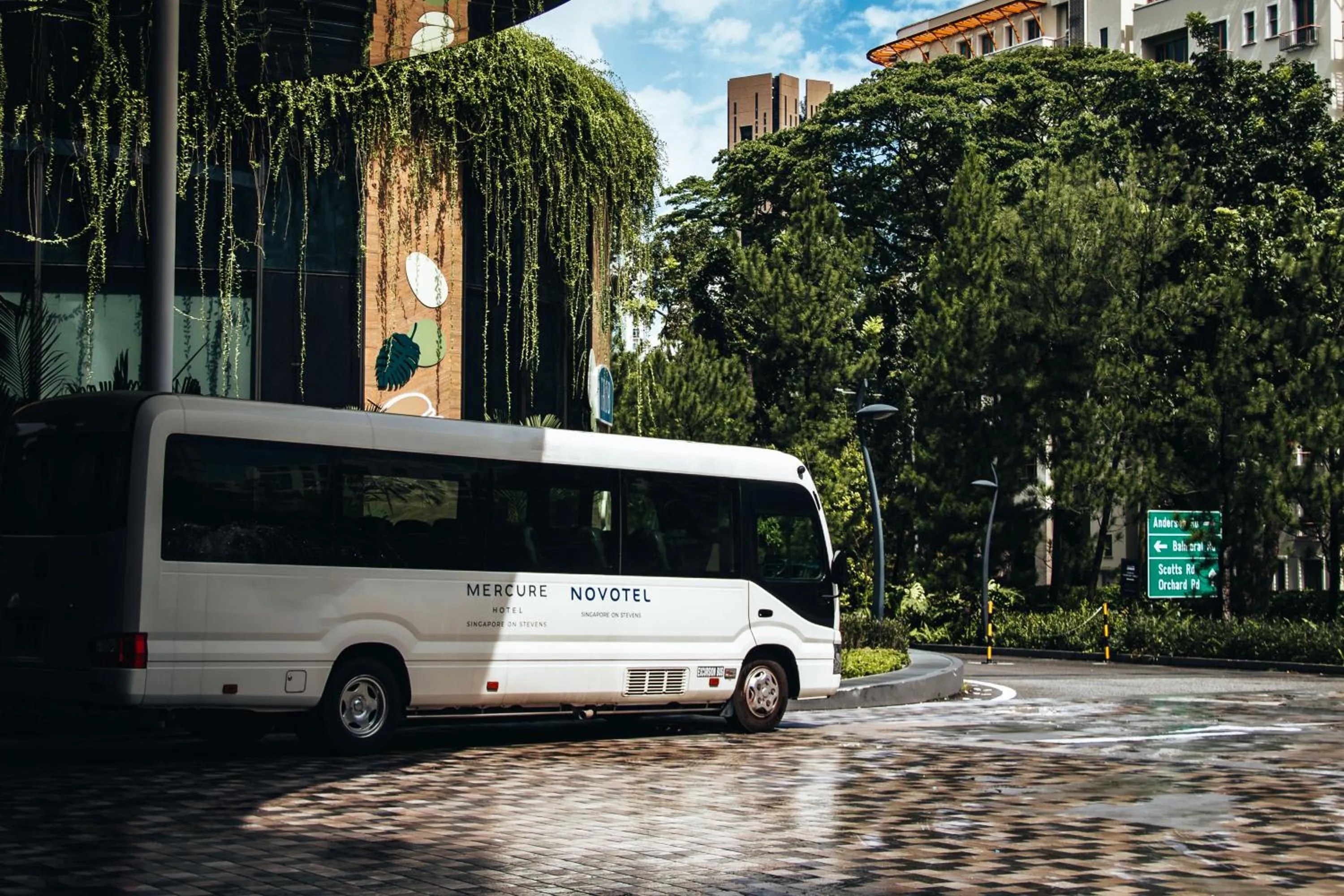 shuttle in Novotel Singapore On Stevens
