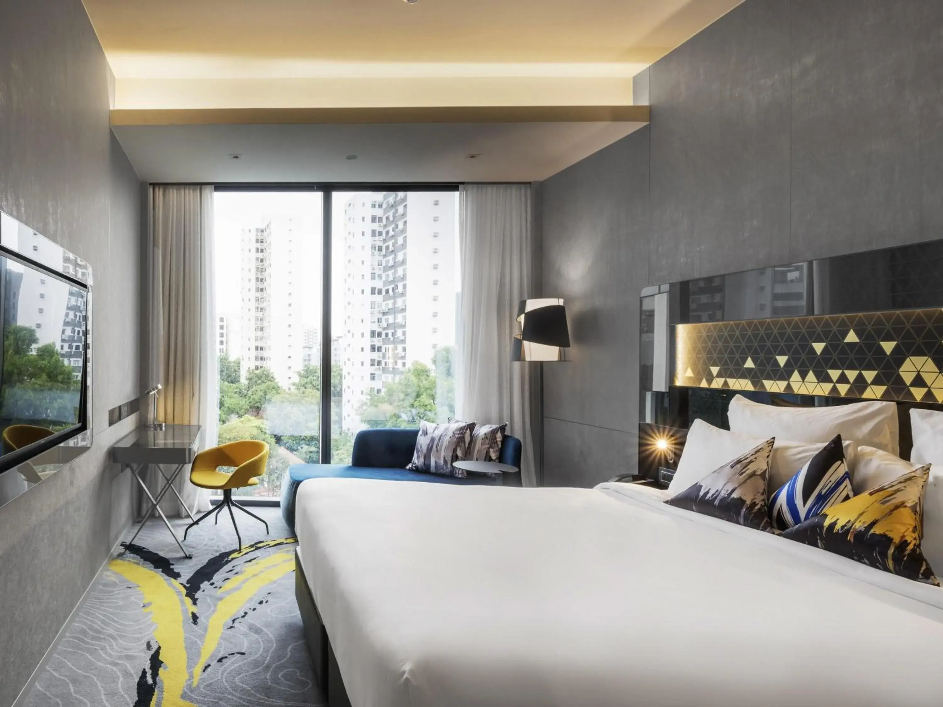 Premier Double Room, Lounge Access, Higher Floor, Free Mini-bar in Novotel Singapore On Stevens Premier Double Room, Lounge Access, Higher Floor, Free Mini-bar in Novotel Singapore On Stevens